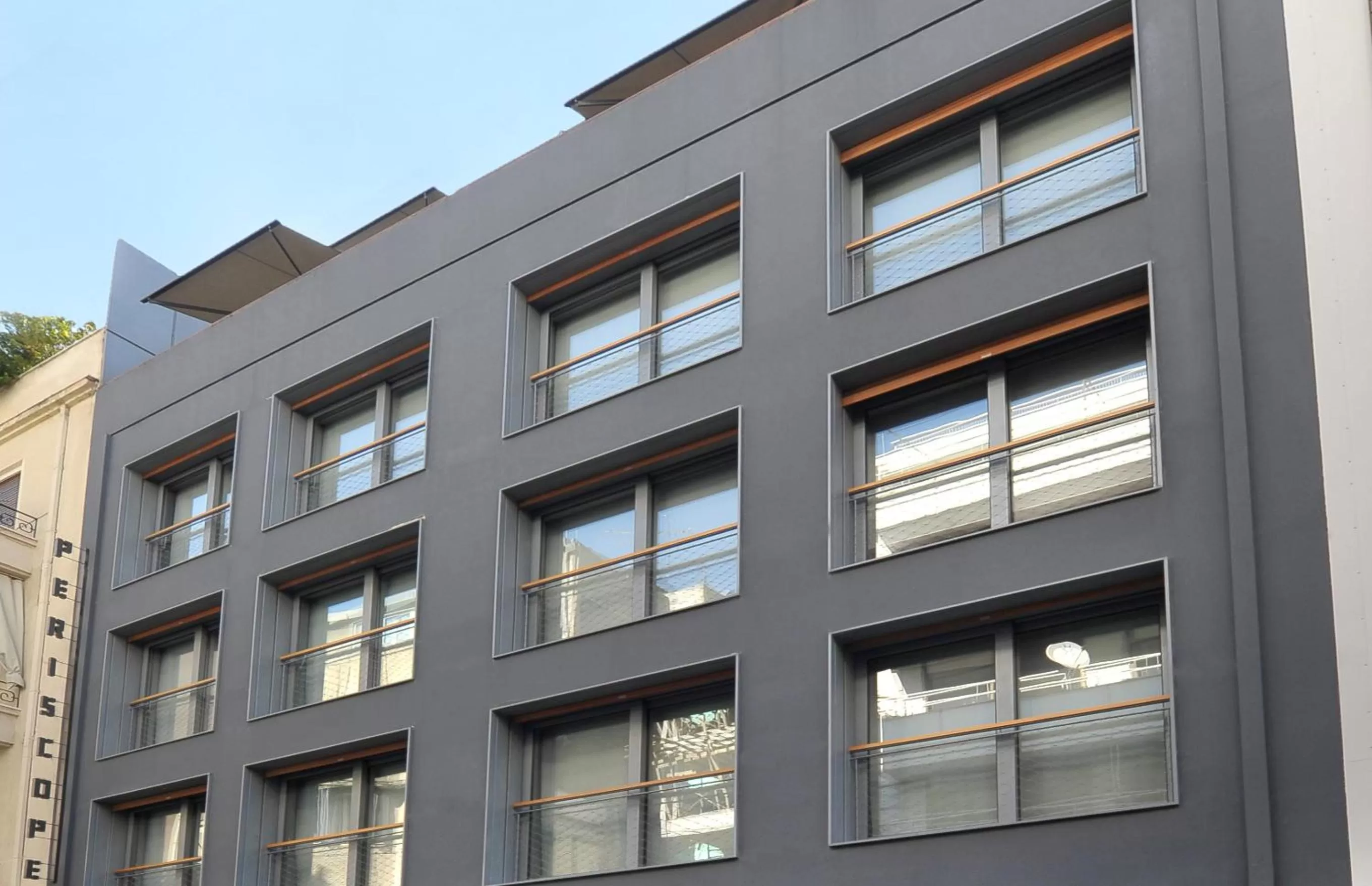 Facade/entrance in Periscope