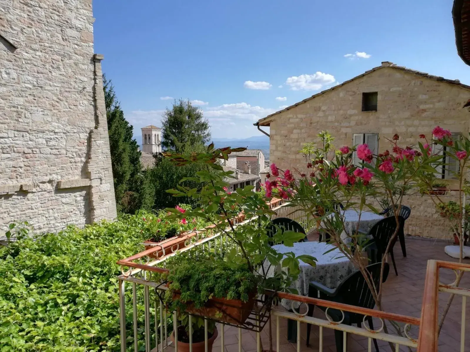 Balcony/Terrace, Property Building in Hotel Umbra