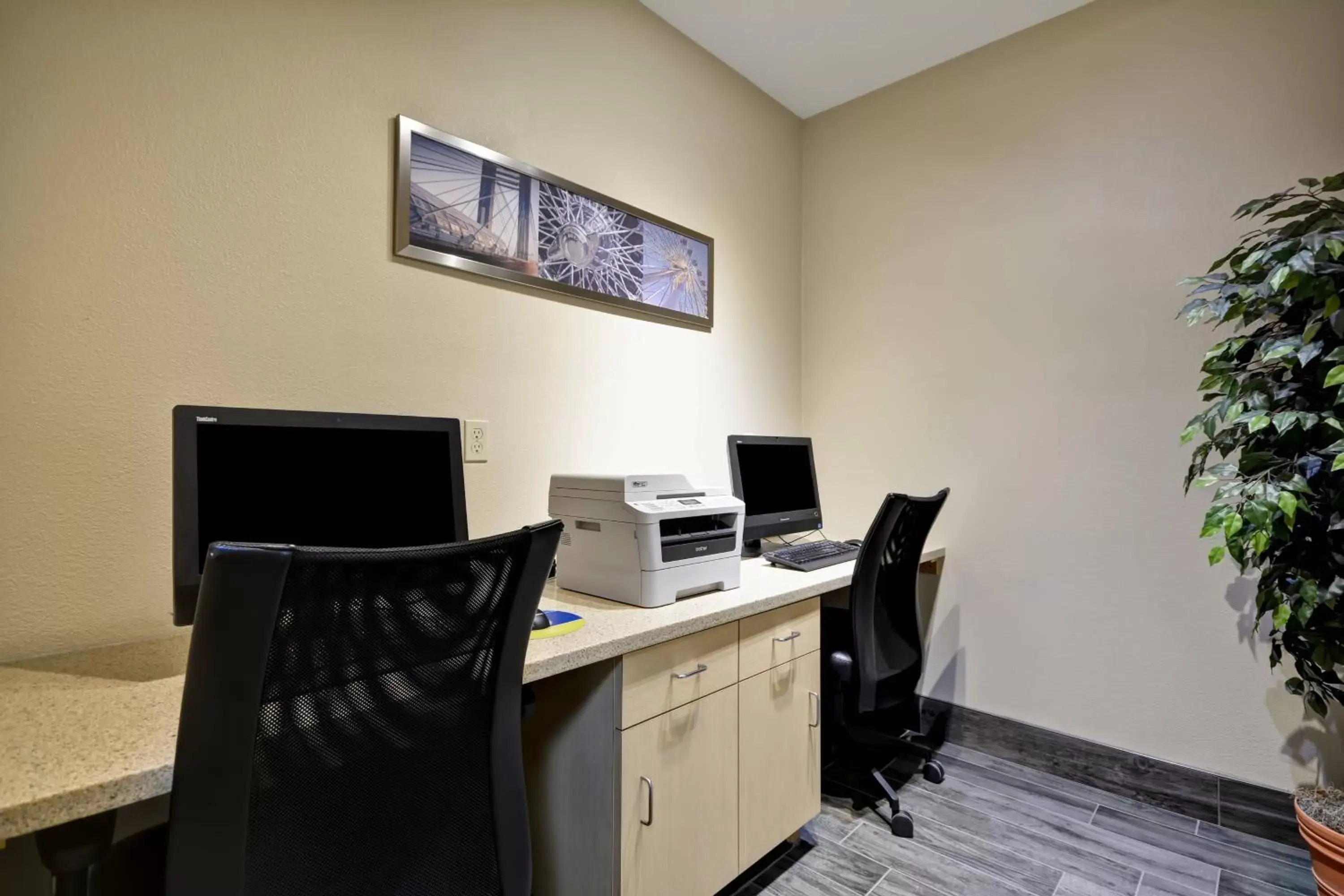 Business facilities in TownePlace Suites Sioux Falls