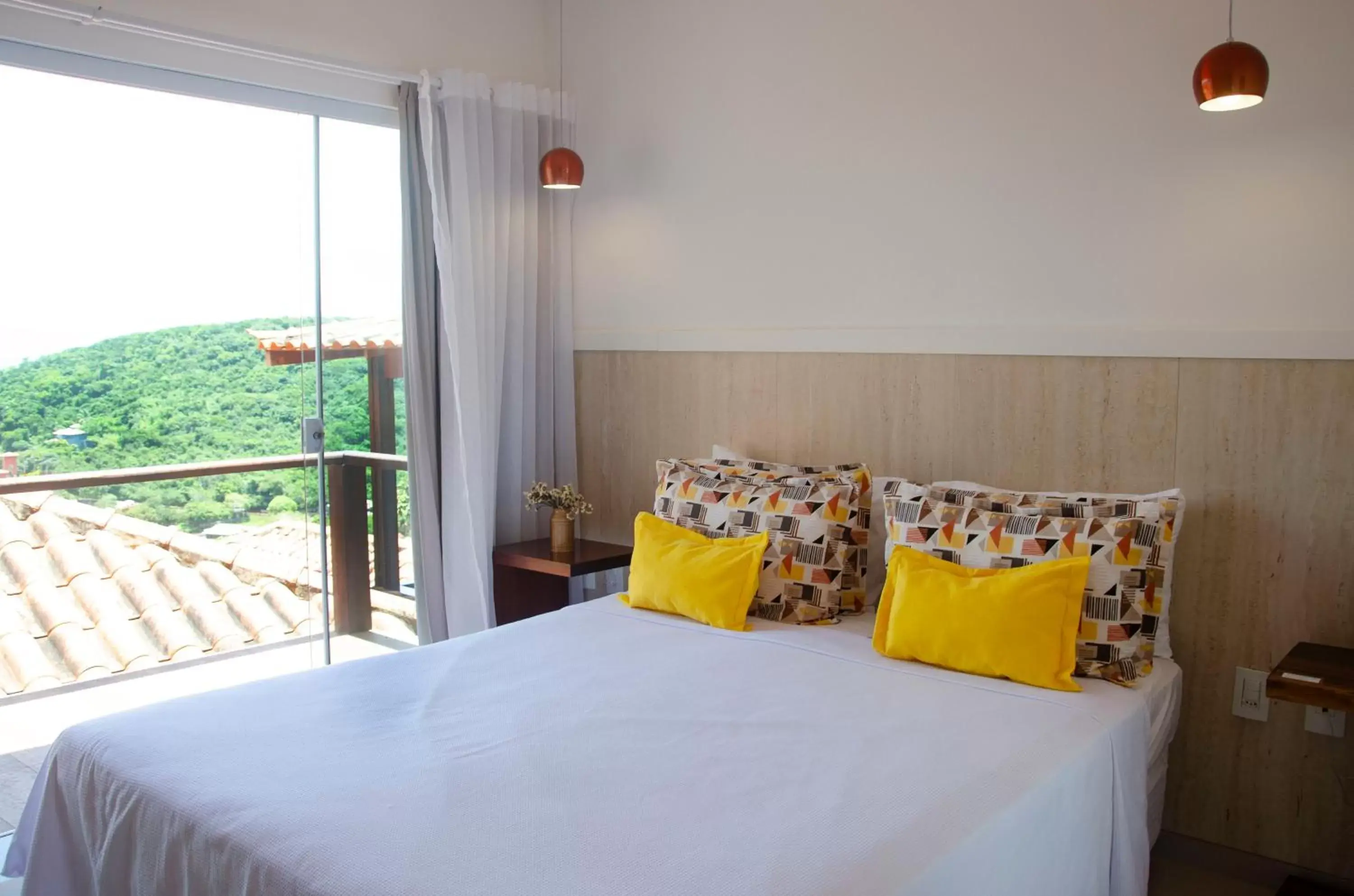 Balcony/Terrace, Bed in Ilha Branca Exclusive Hotel