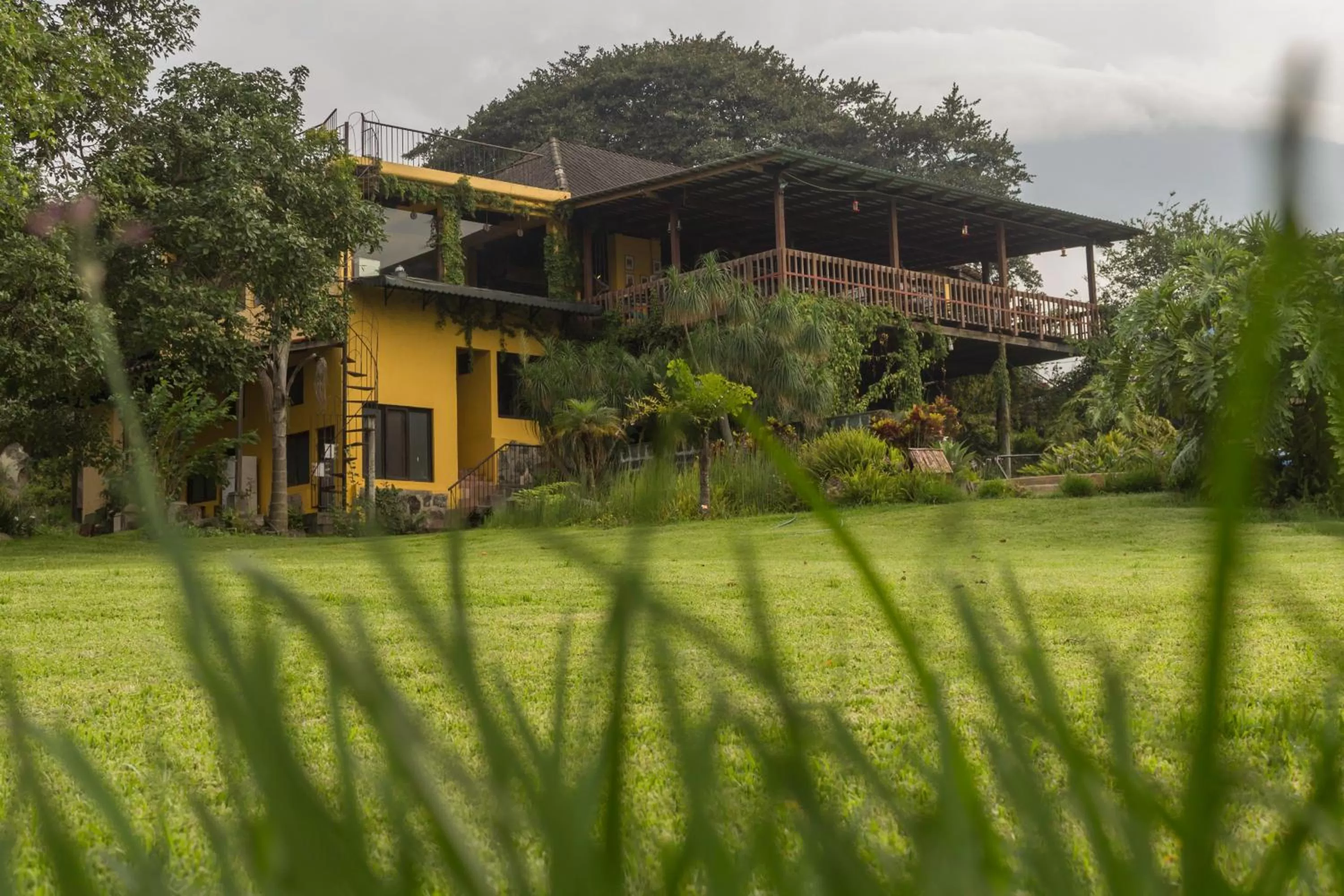 Property building in Hotel Toliman