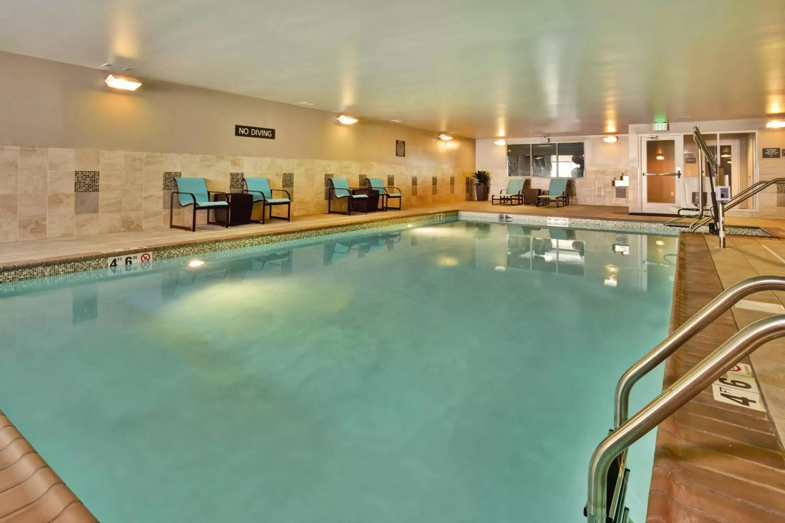 Swimming Pool in Residence Inn by Marriott Chicago Wilmette/Skokie