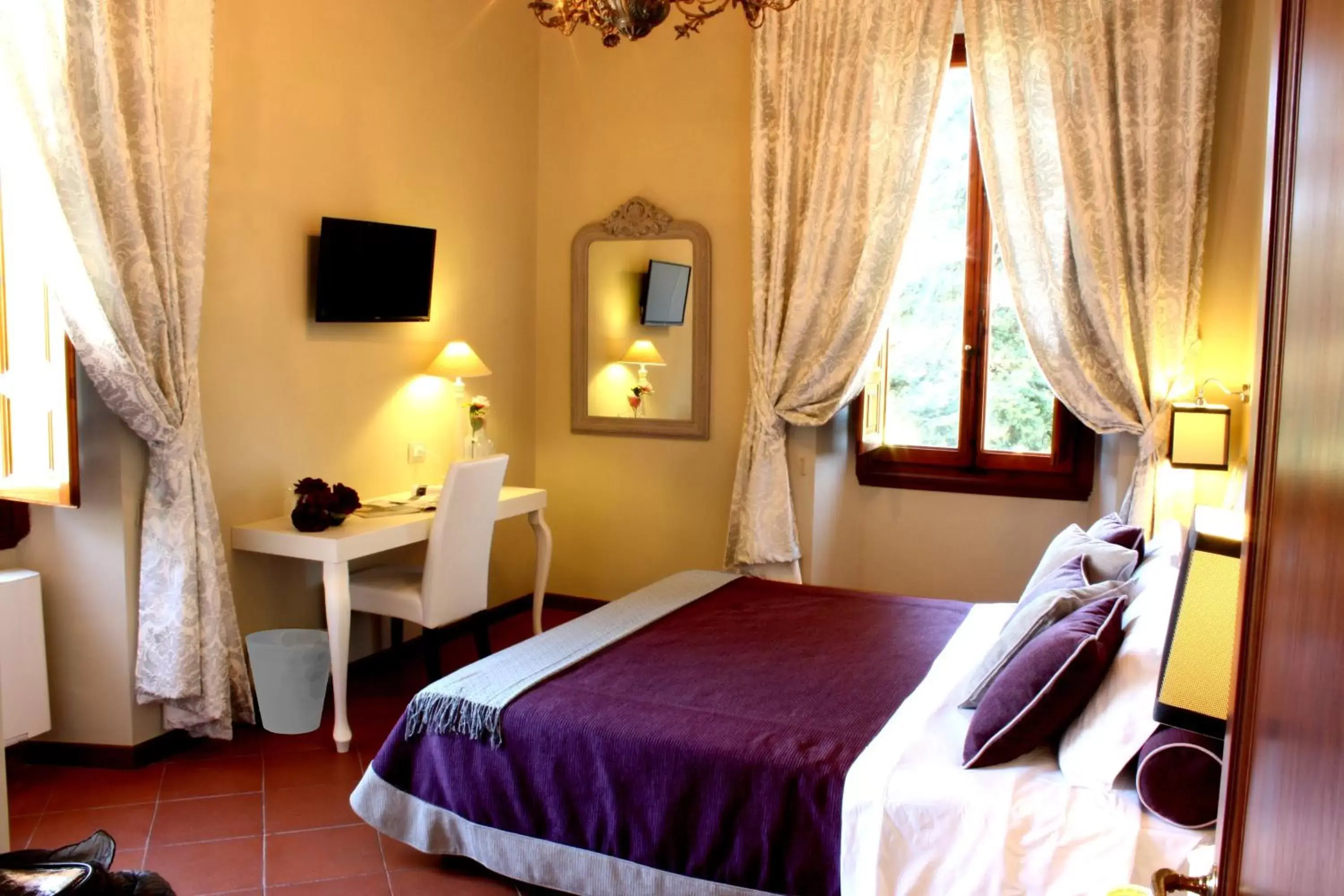 Photo of the whole room, Bed in Hotel Villa Cappugi