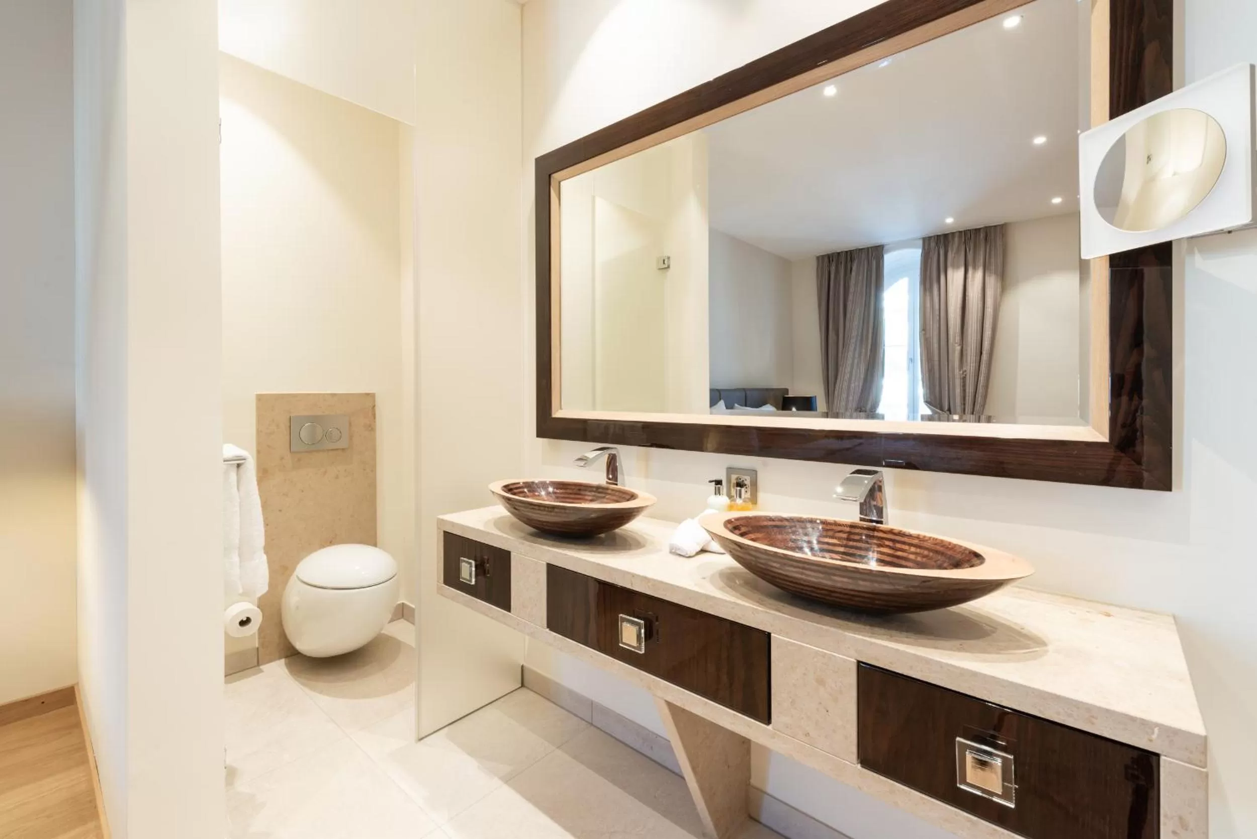 Toilet in Hotel Alte Post Bonaduz