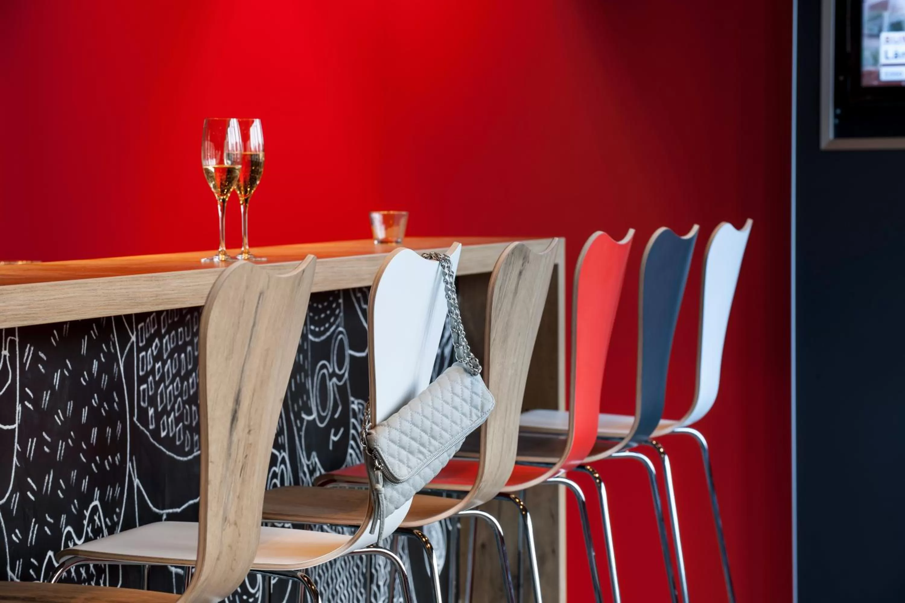 Lounge or bar in ibis Stuttgart Centrum