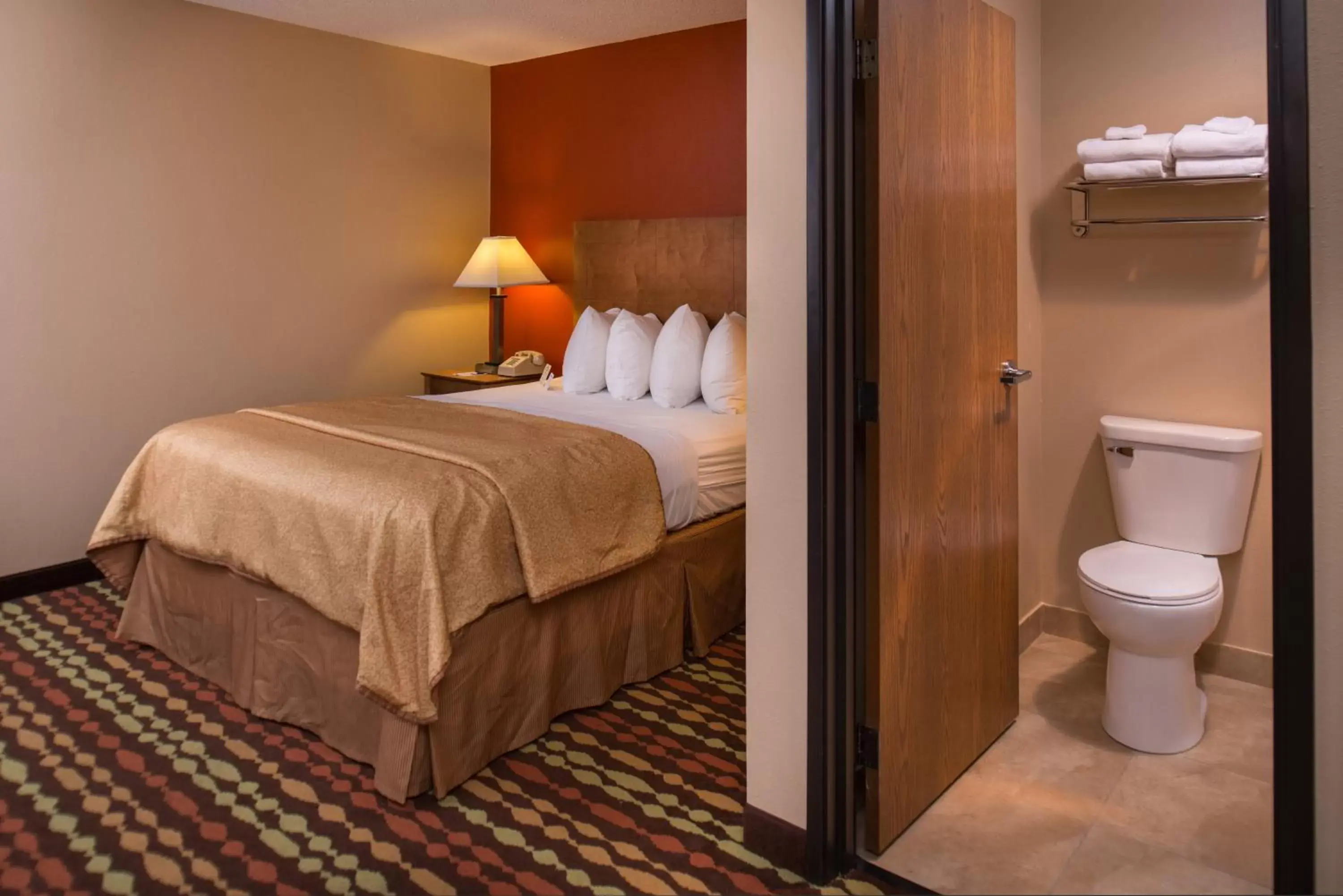 Queen Room with Two Queen Beds in Best Western Ambassador Inn & Suites