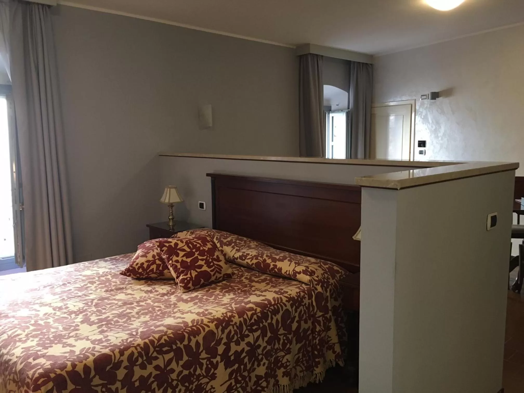 Photo of the whole room, Bed in Alessi Hotel Trattoria