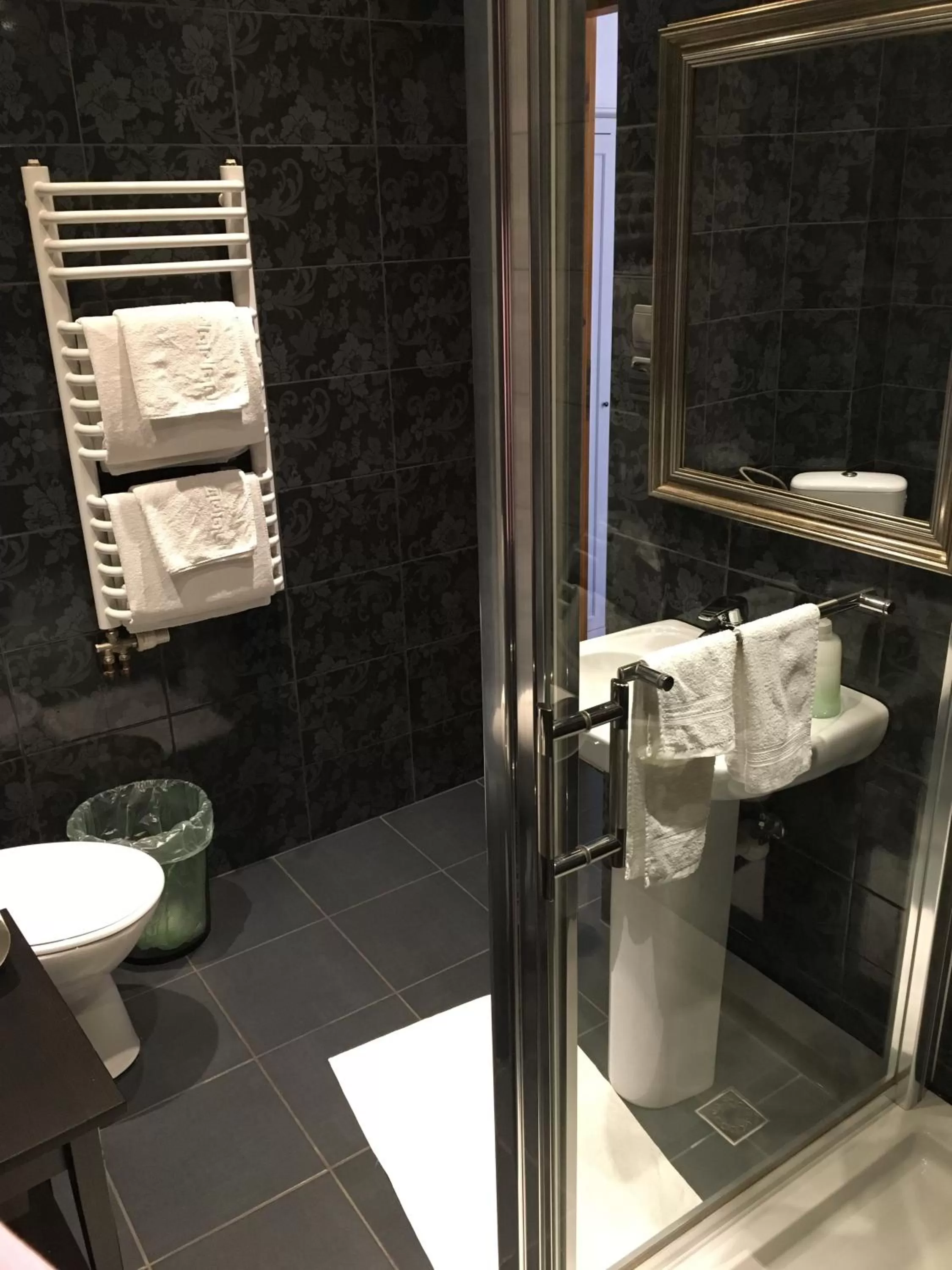 Bathroom in Restauracja Pensjonat Buda