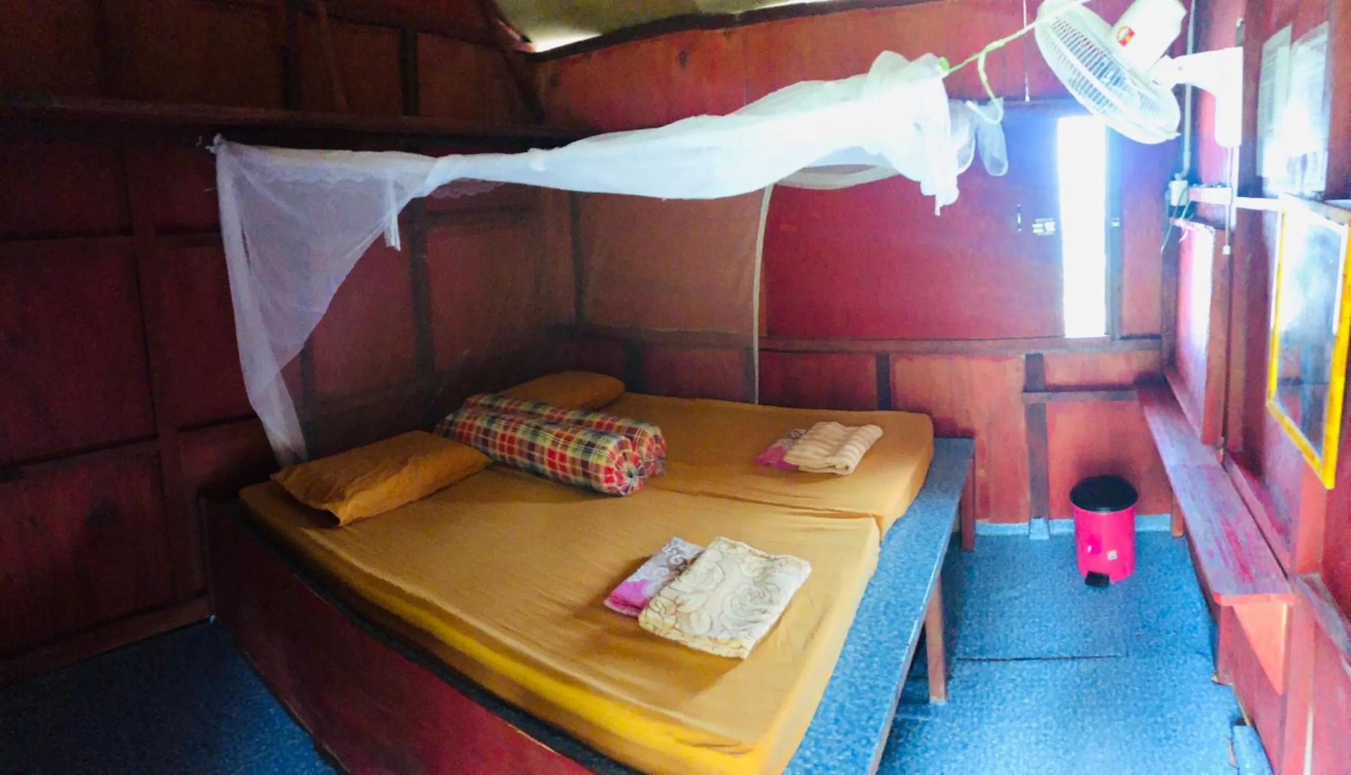 Bed in Dragon Pearl Beach Resort