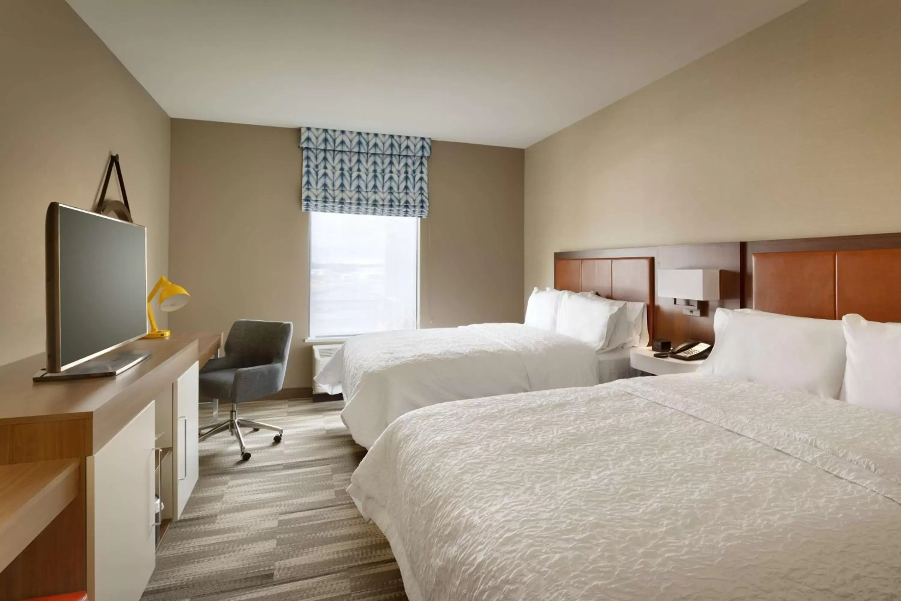 Bedroom, Bed in Hampton Inn & Suites Rexburg