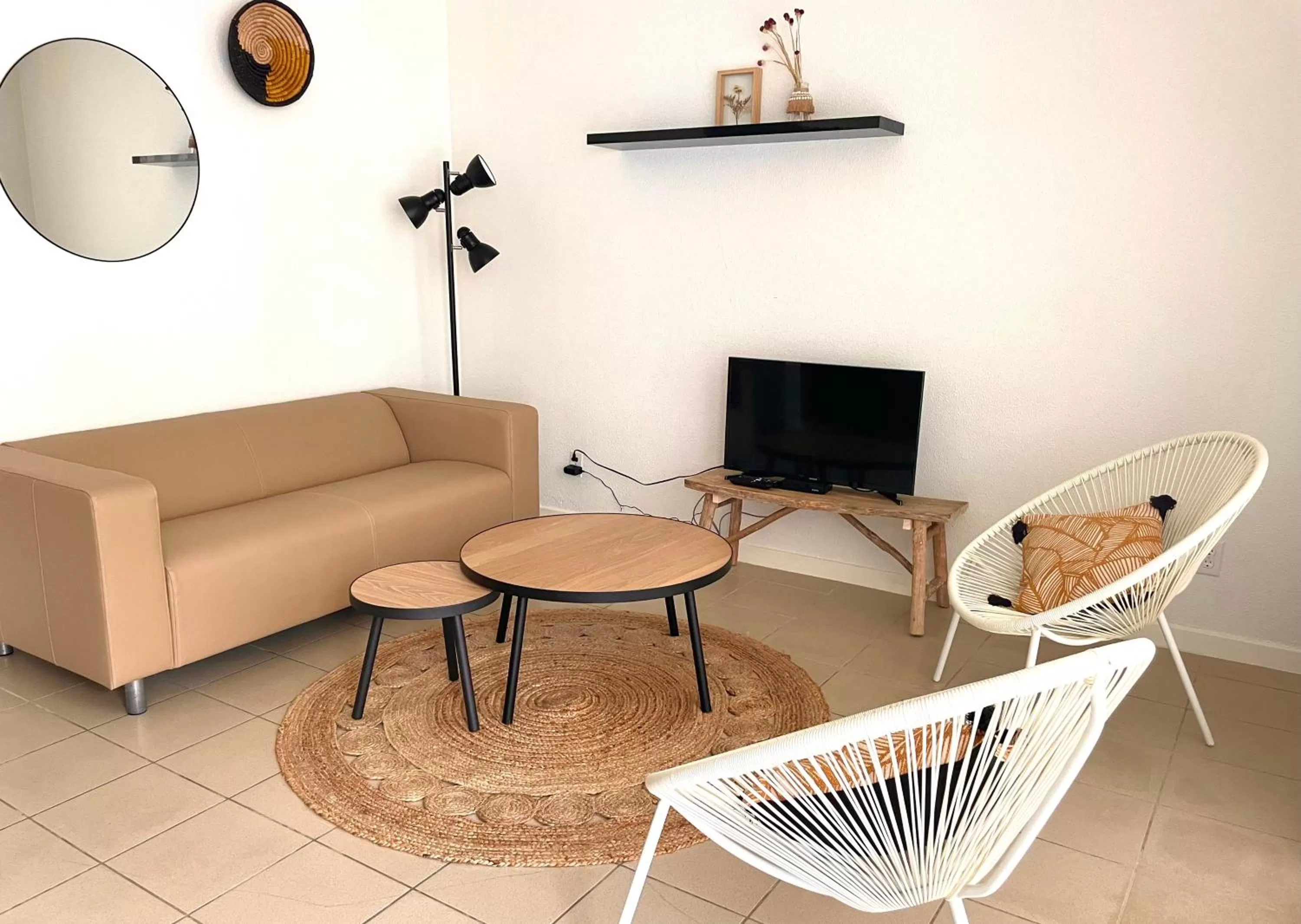 Living room in Montana Eco Resort Aruba