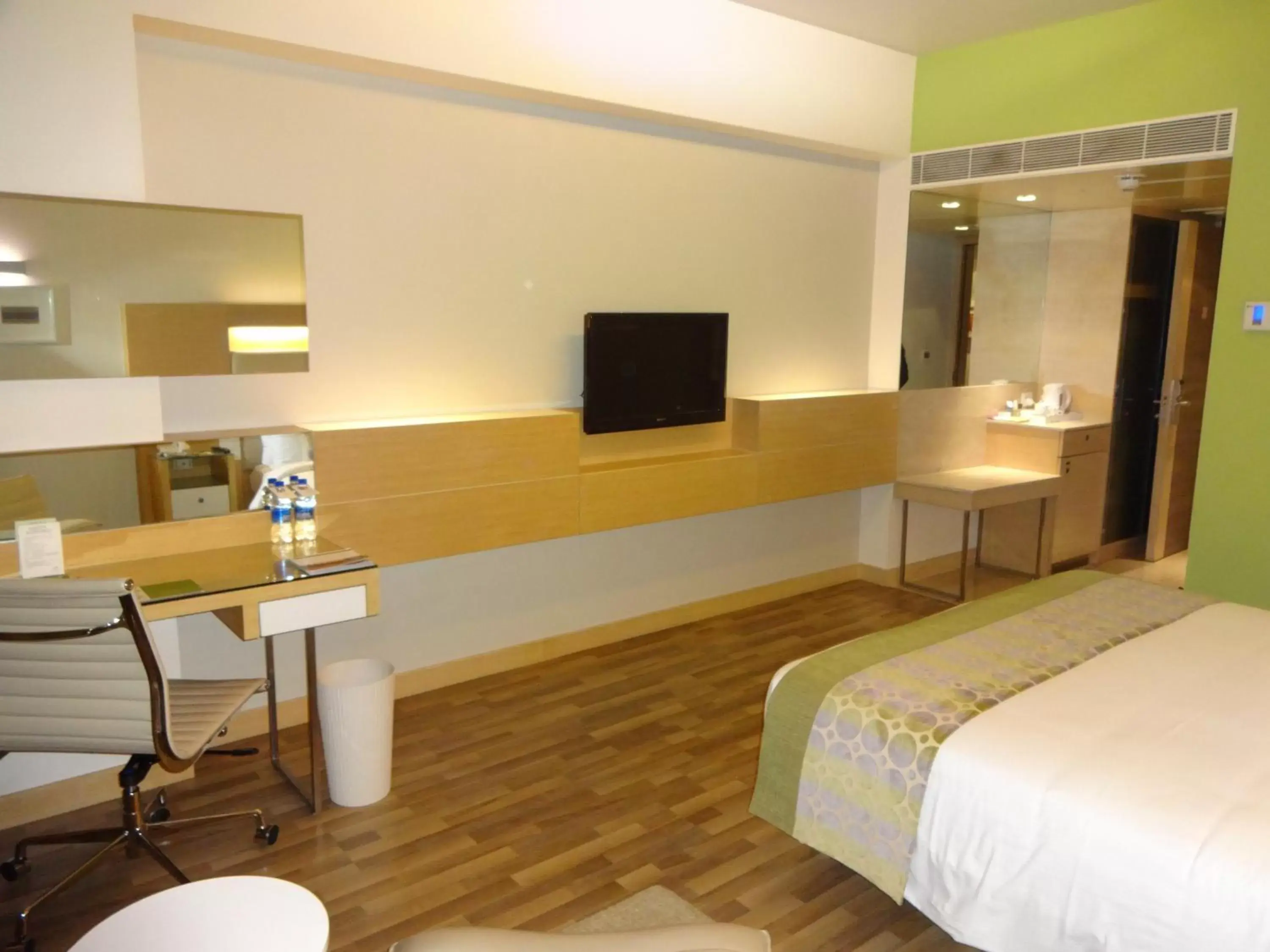 Bed, TV/Entertainment Center in The Raintree, Anna Salai Bed, TV/Entertainment Center in The Raintree, Anna Salai