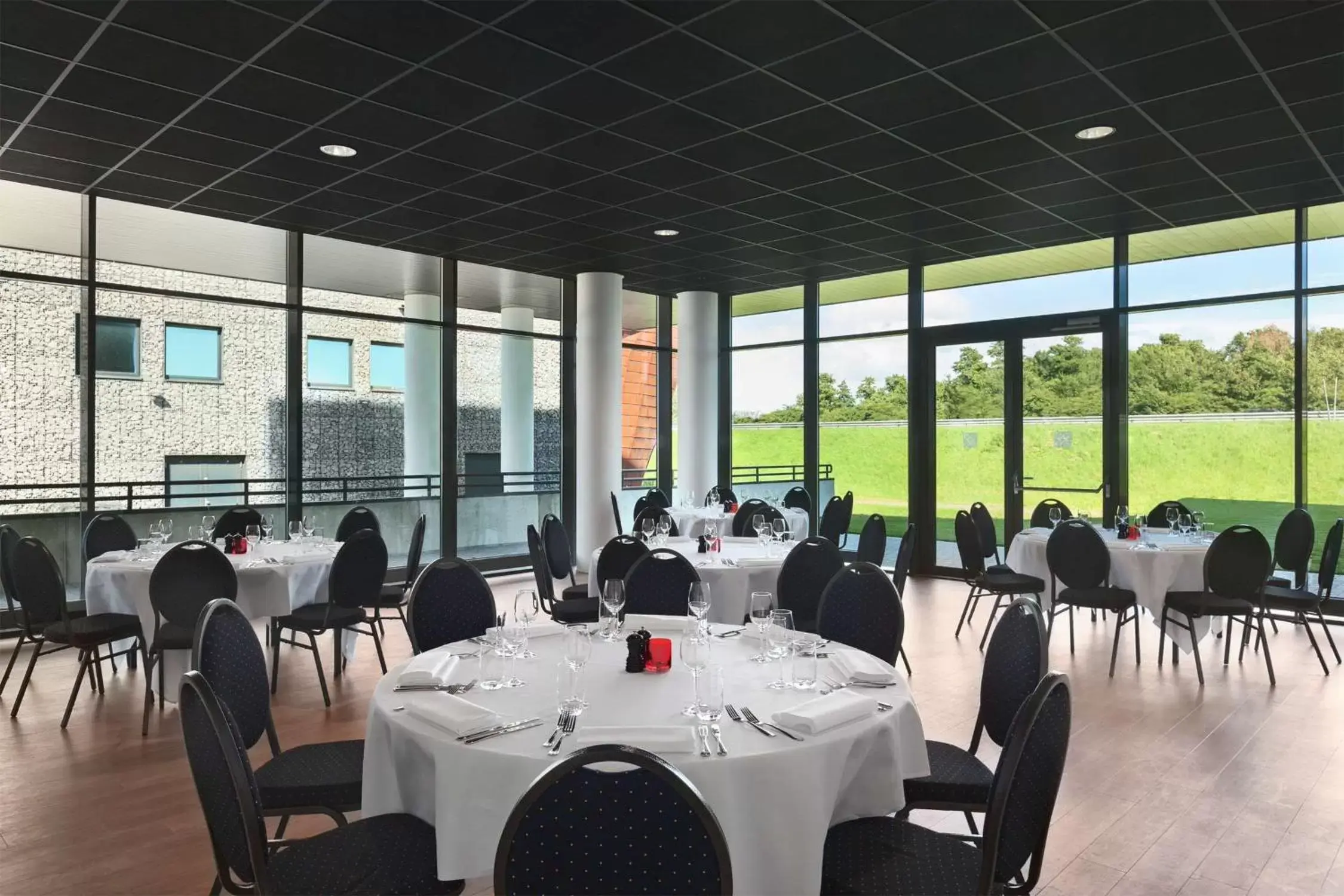 Meeting/conference room, Restaurant/Places to Eat in Hilton Garden Inn Leiden