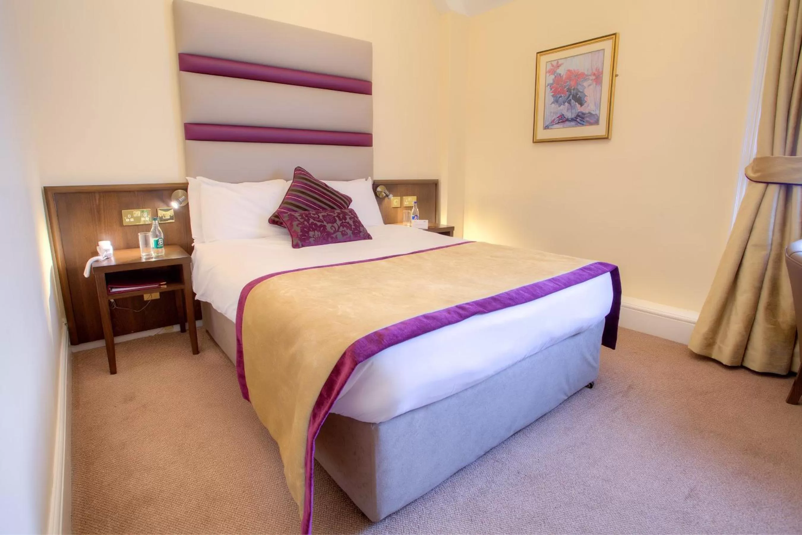 Photo of the whole room, Bed in The Lucan Spa Hotel