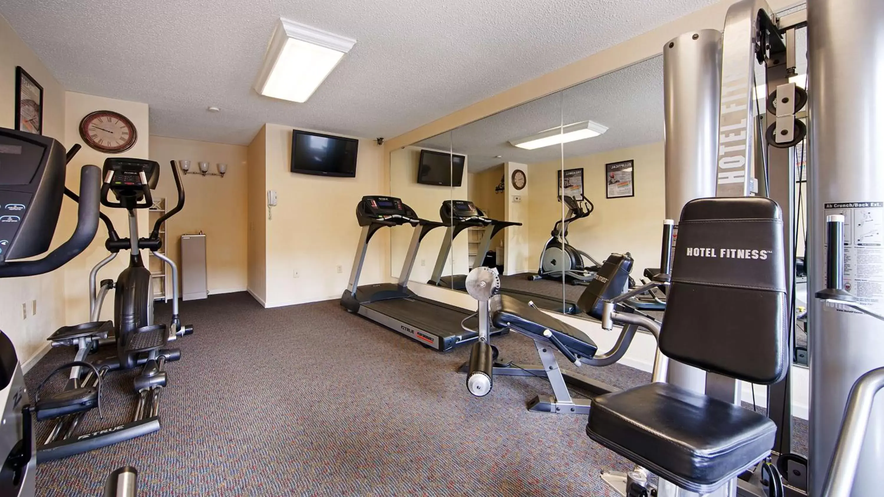 Fitness centre/facilities, Fitness Center/Facilities in Best Western PLUS Santee Inn