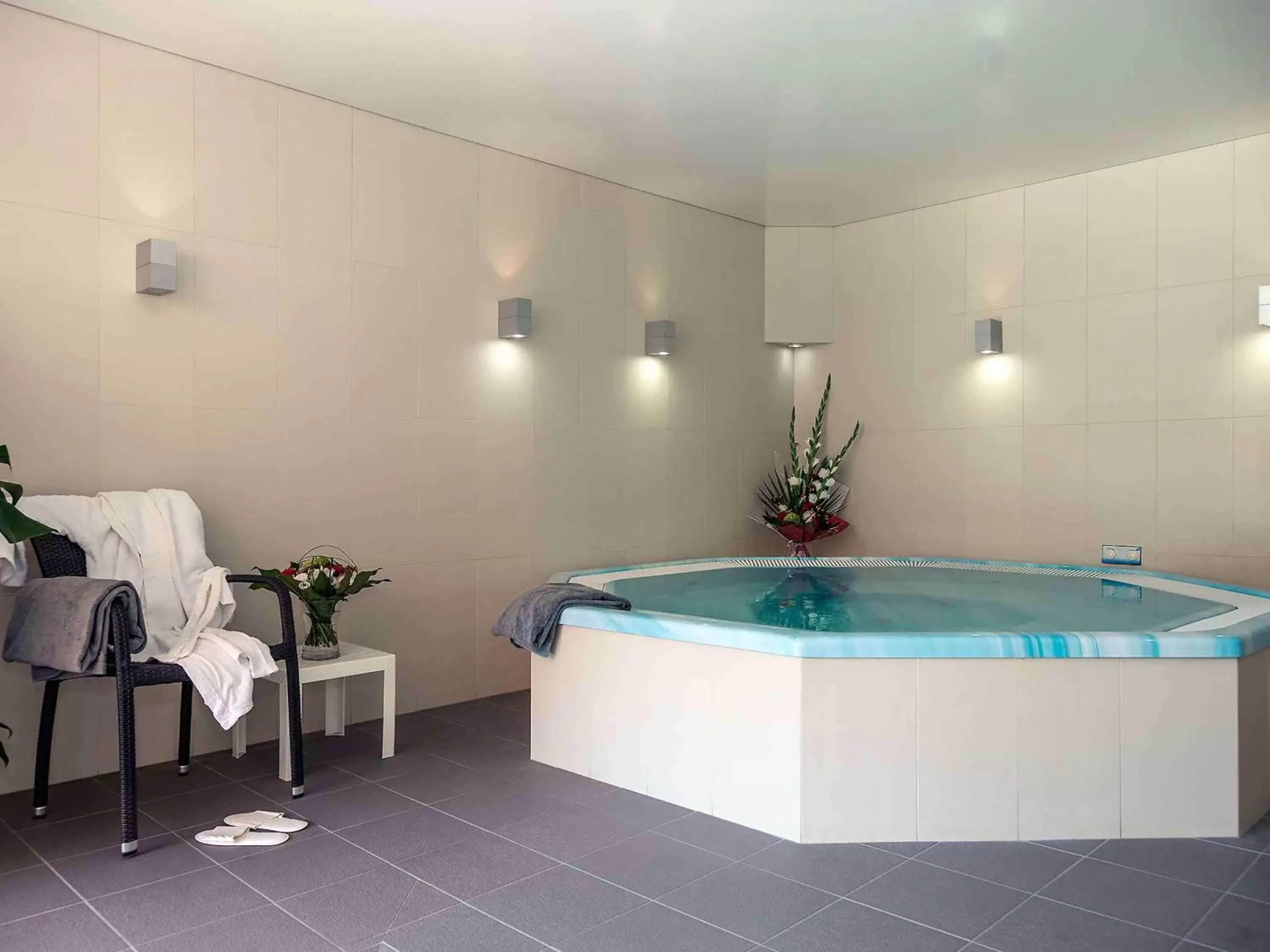Spa and wellness centre/facilities in Mercure Dinan Port Le Jerzual Spa and wellness centre/facilities in Mercure Dinan Port Le Jerzual