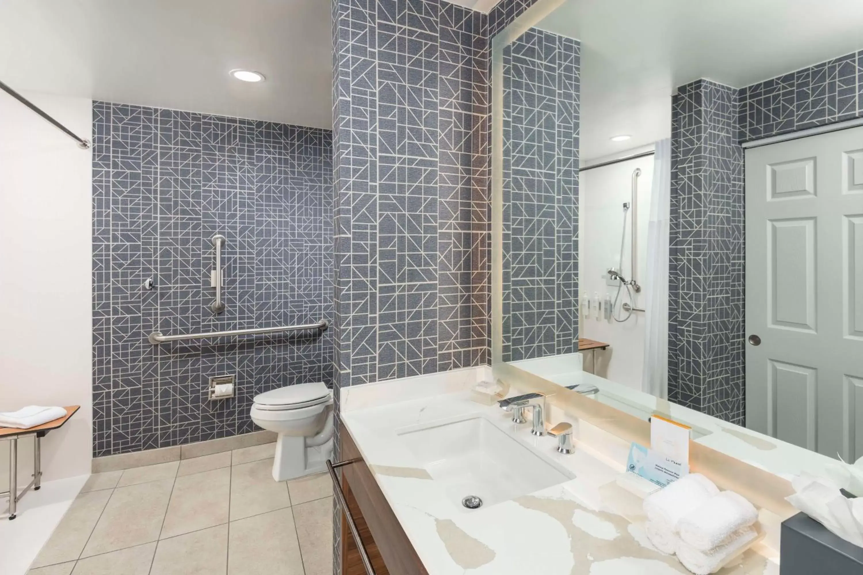 Bathroom in Homewood Suites by Hilton New Orleans