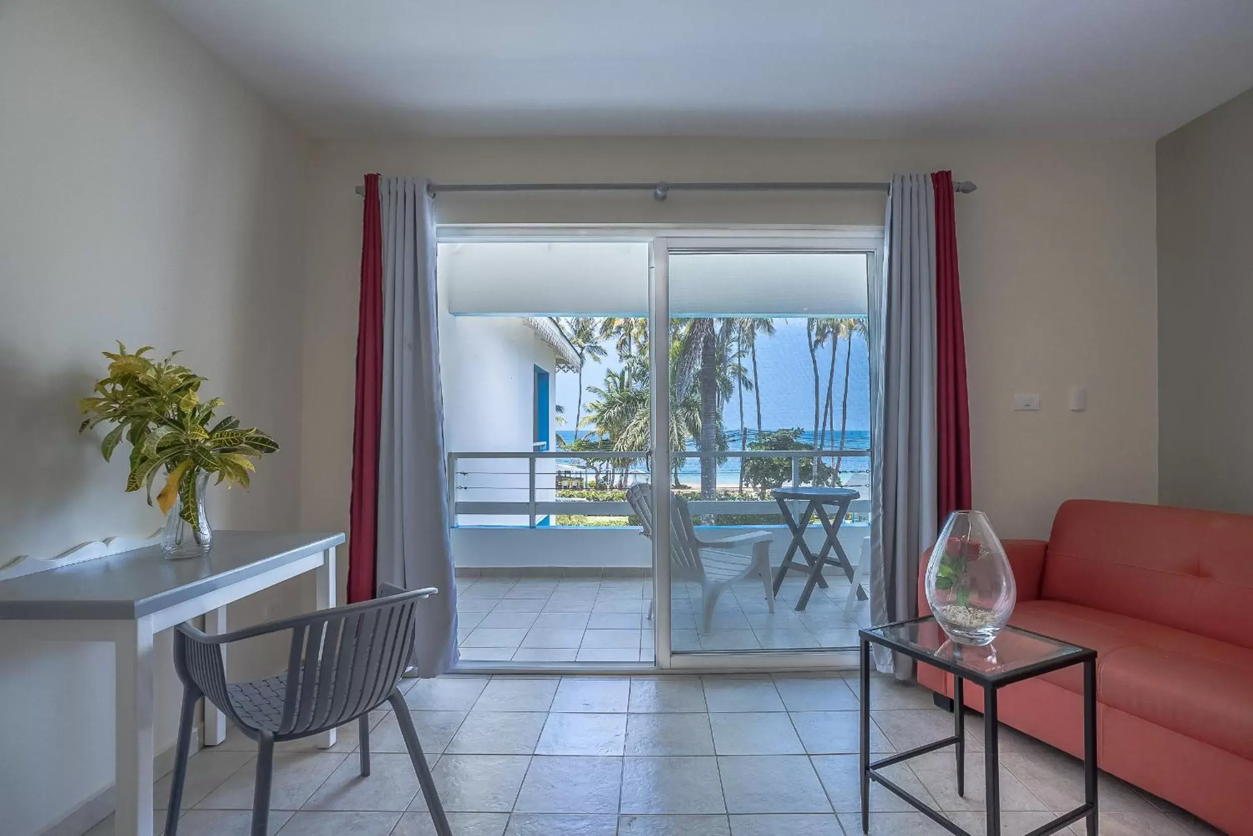 Living room in Costarena Beach Hotel