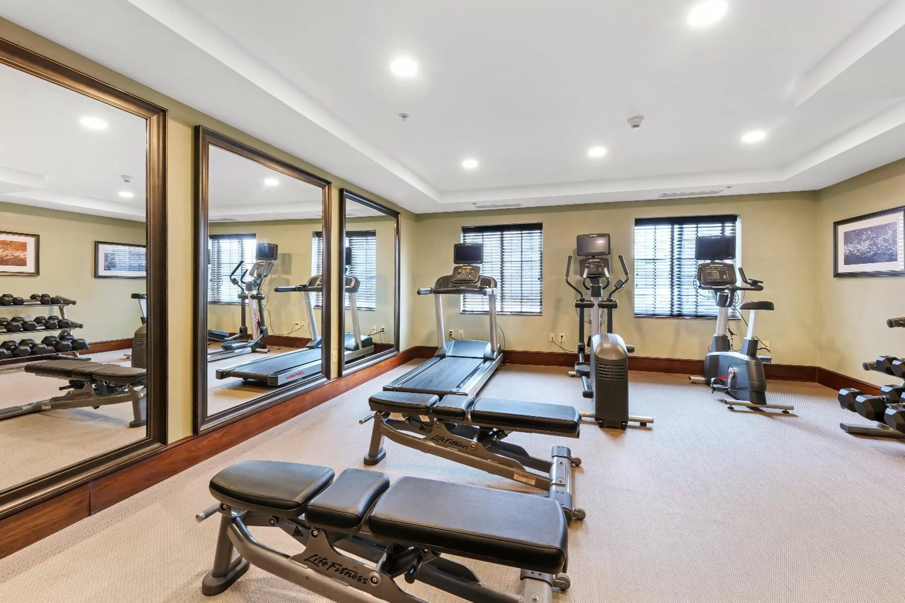 Fitness centre/facilities in Staybridge Suites-Philadelphia/Mount Laurel by IHG
