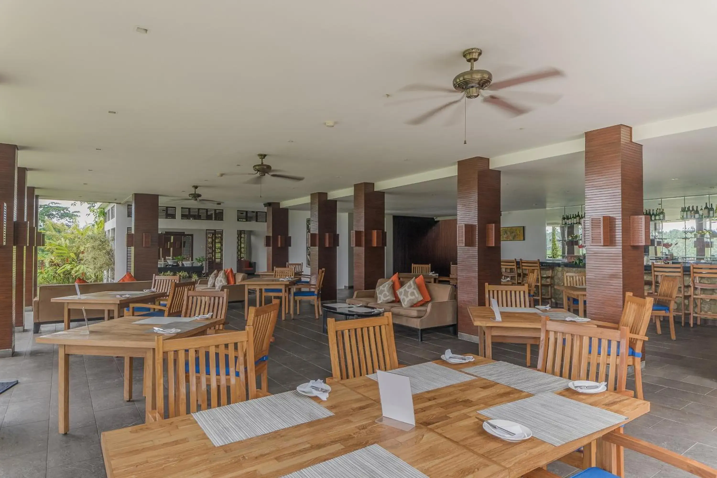 Restaurant/Places to Eat in The Samaya Ubud Villas