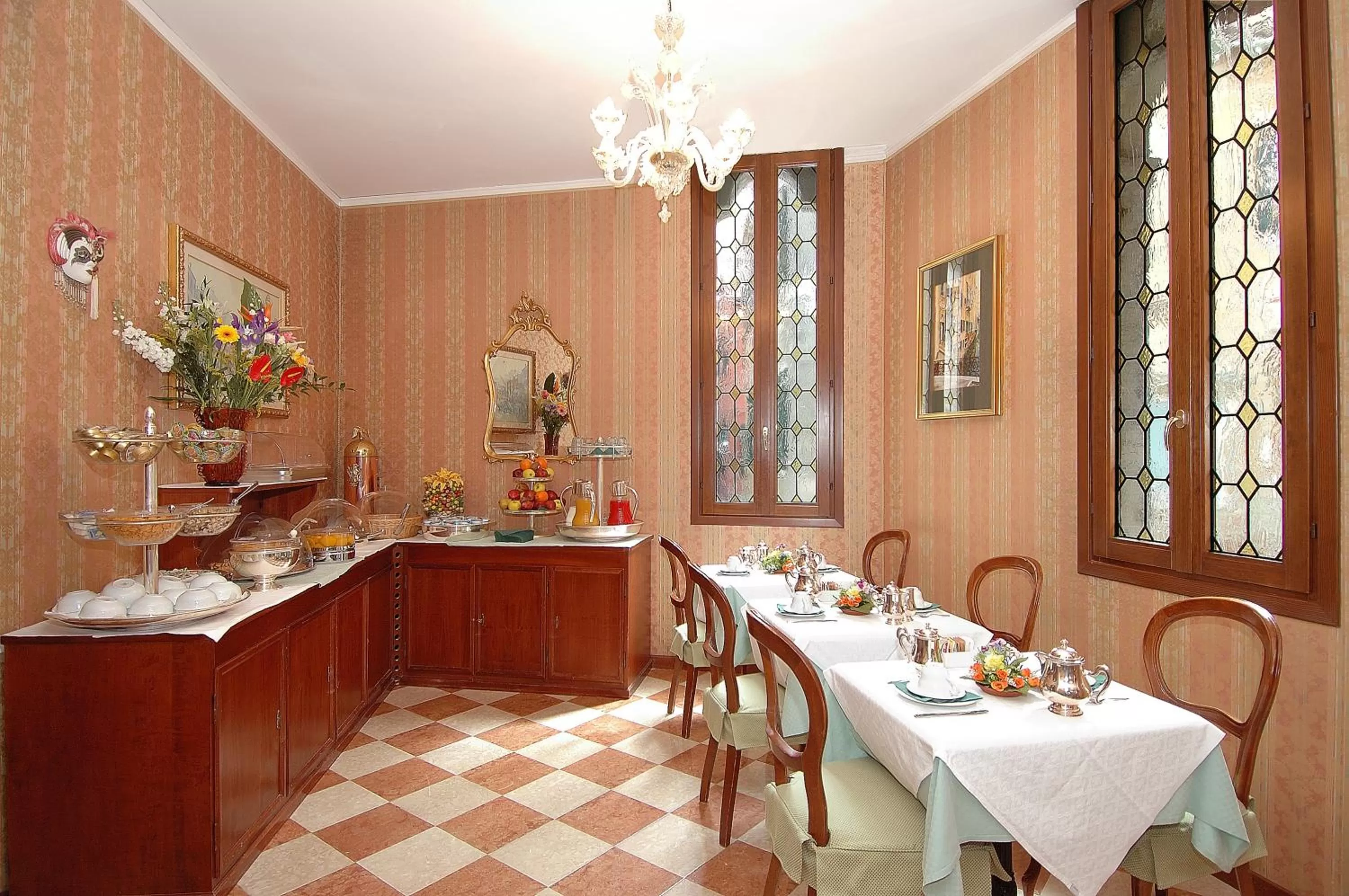 Restaurant/places to eat in Antica Locanda al Gambero