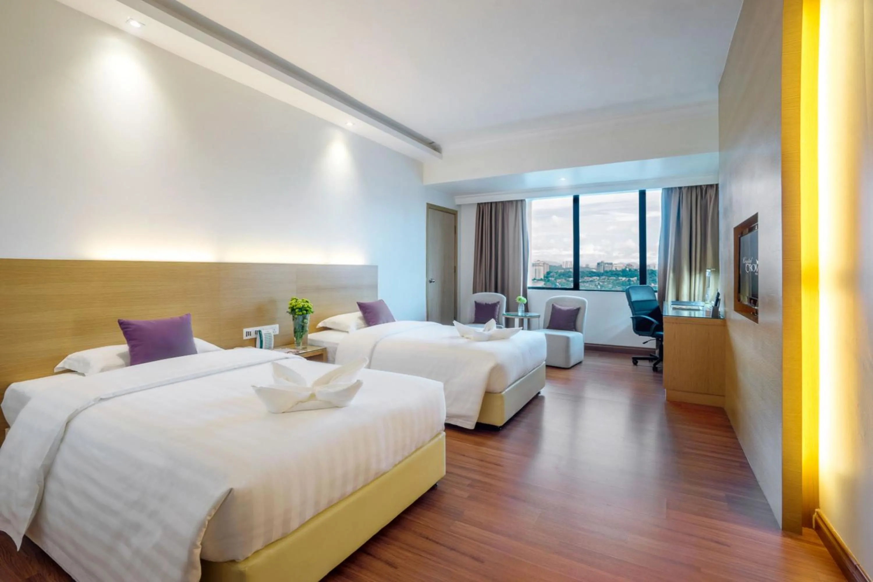 Bed in Crystal Crown Hotel Petaling Jaya