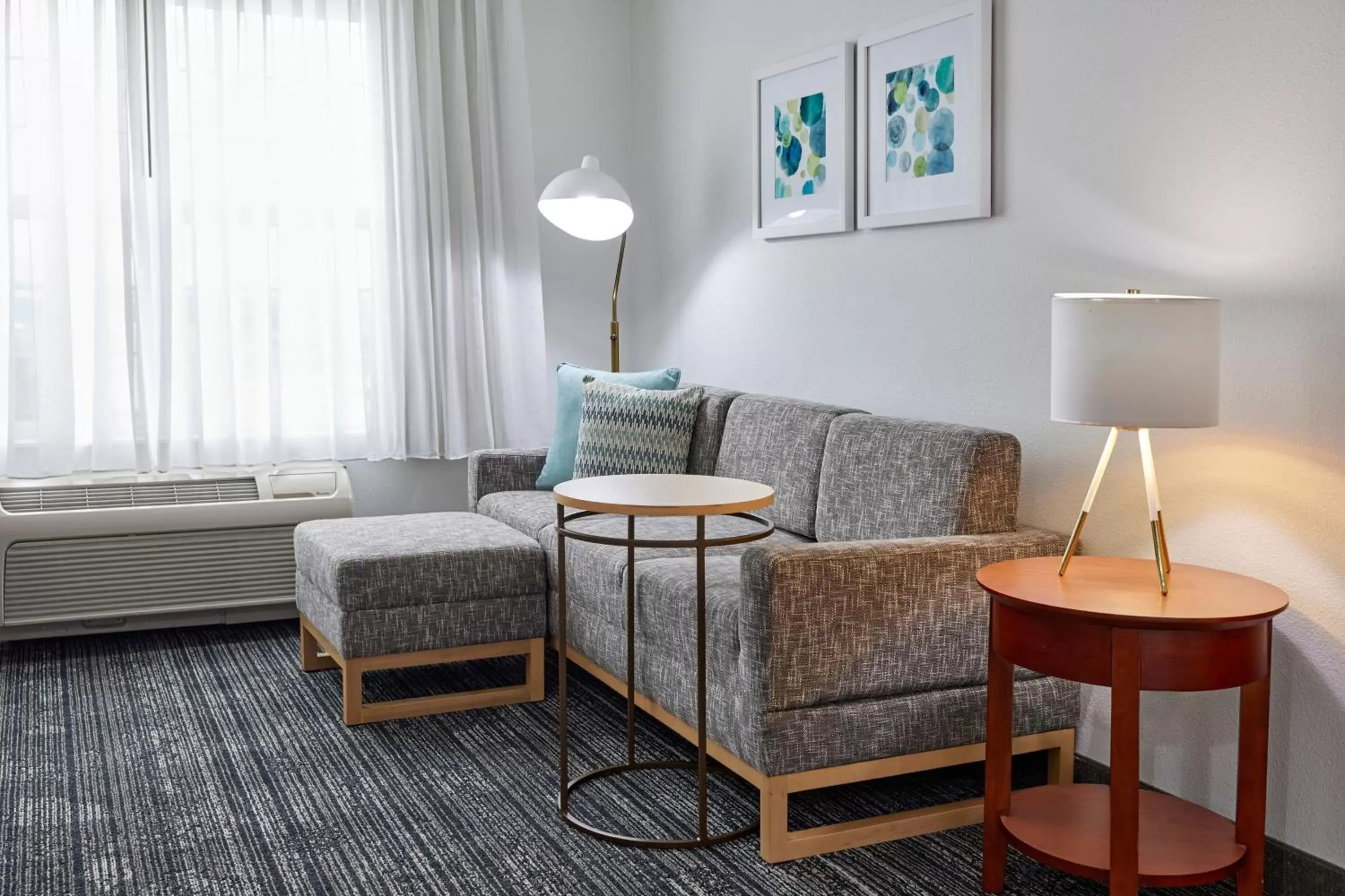 Bedroom, Seating Area in TownePlace Suites Medford