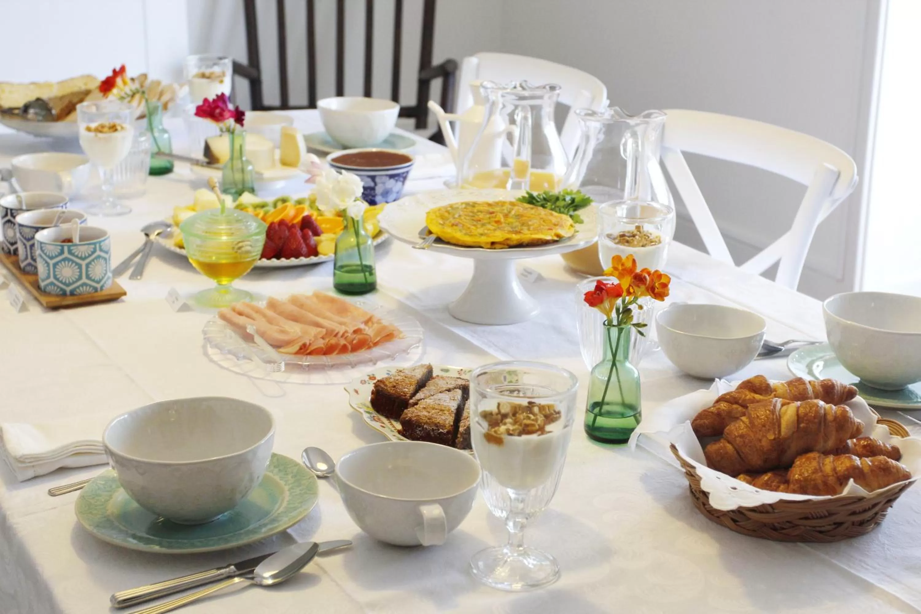 Food in Magnolia Guesthouse