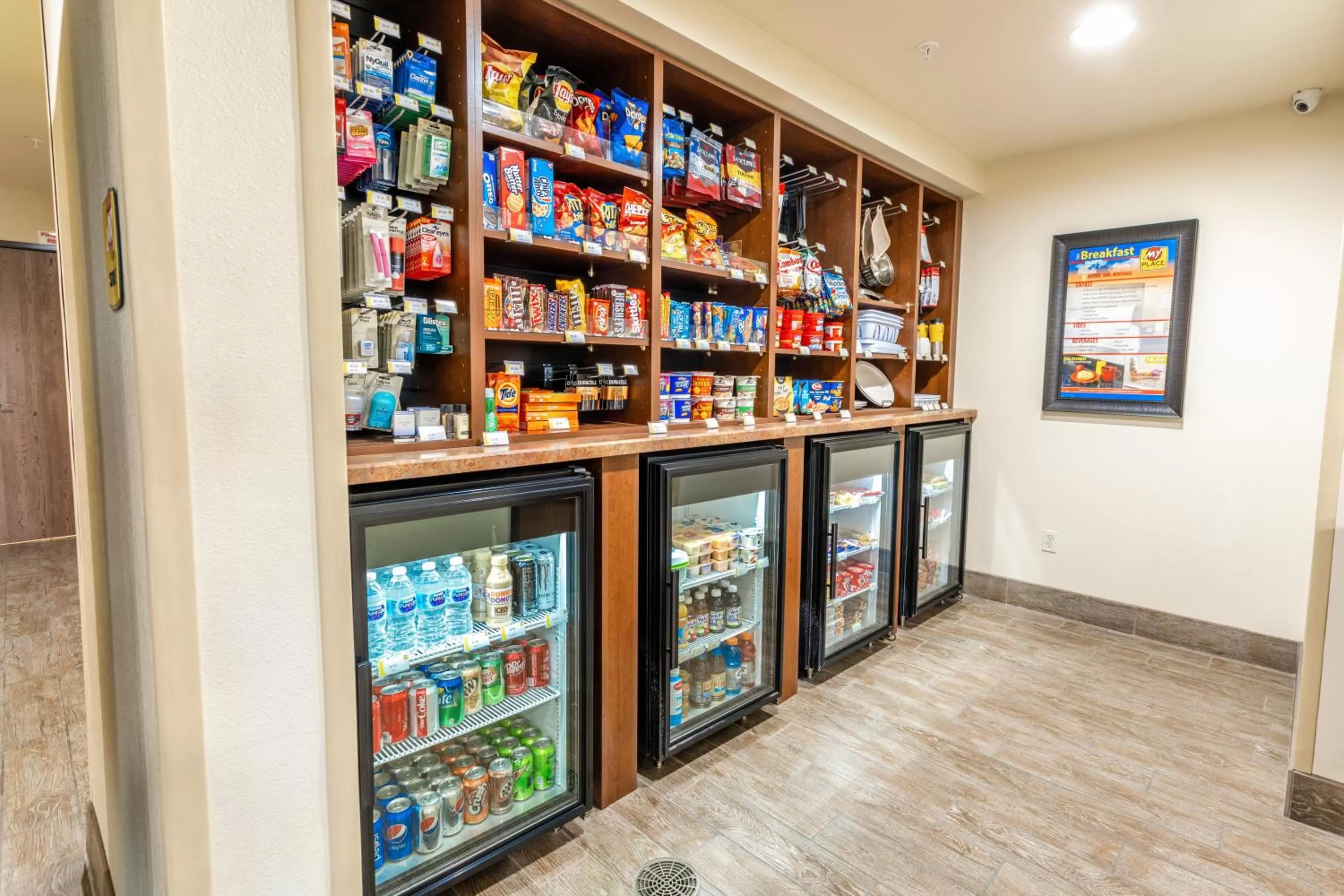 On-site shops, Supermarket/Shops in My Place Hotel-Spokane Valley, WA