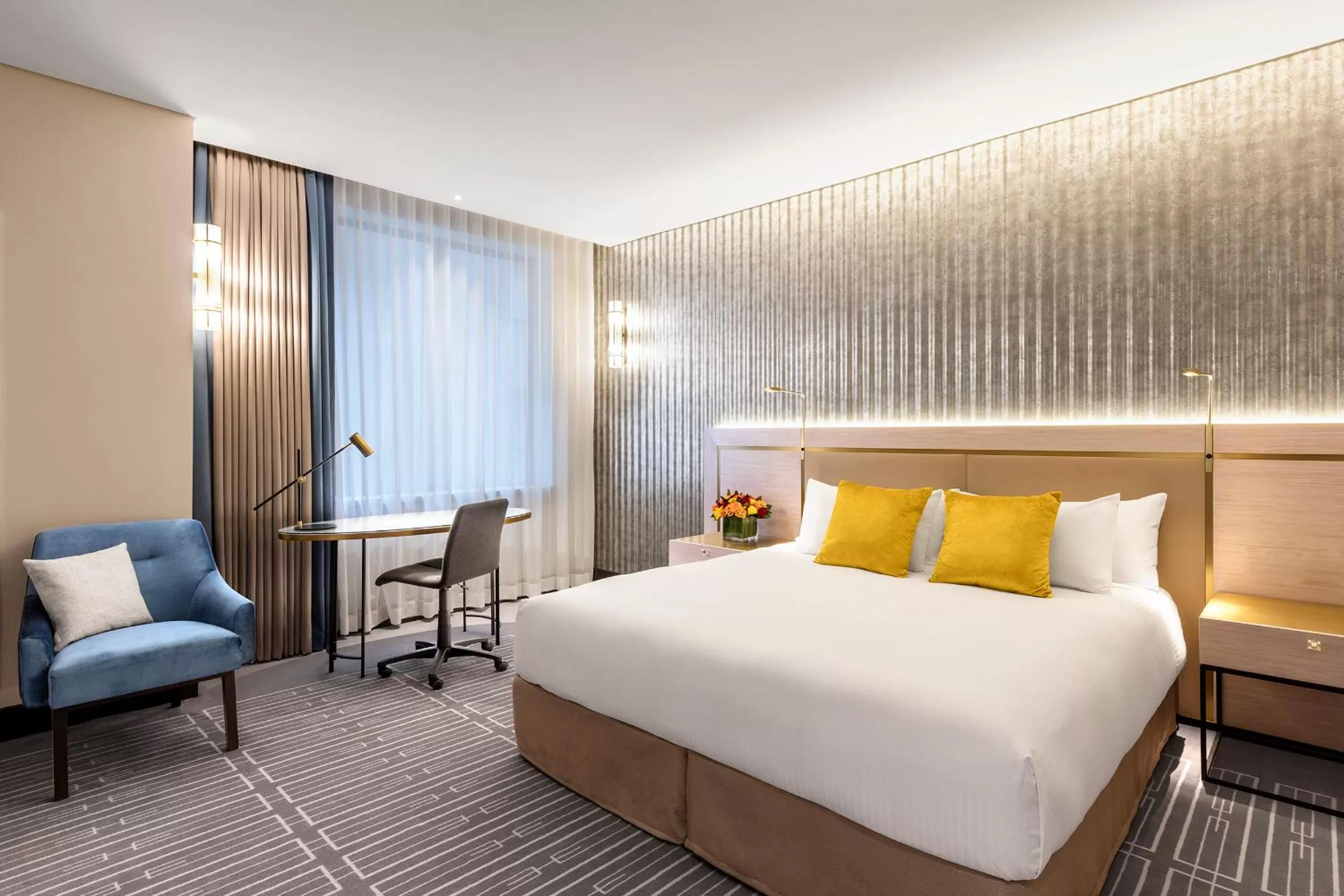 Photo of the whole room, Bed in Paradox Sydney