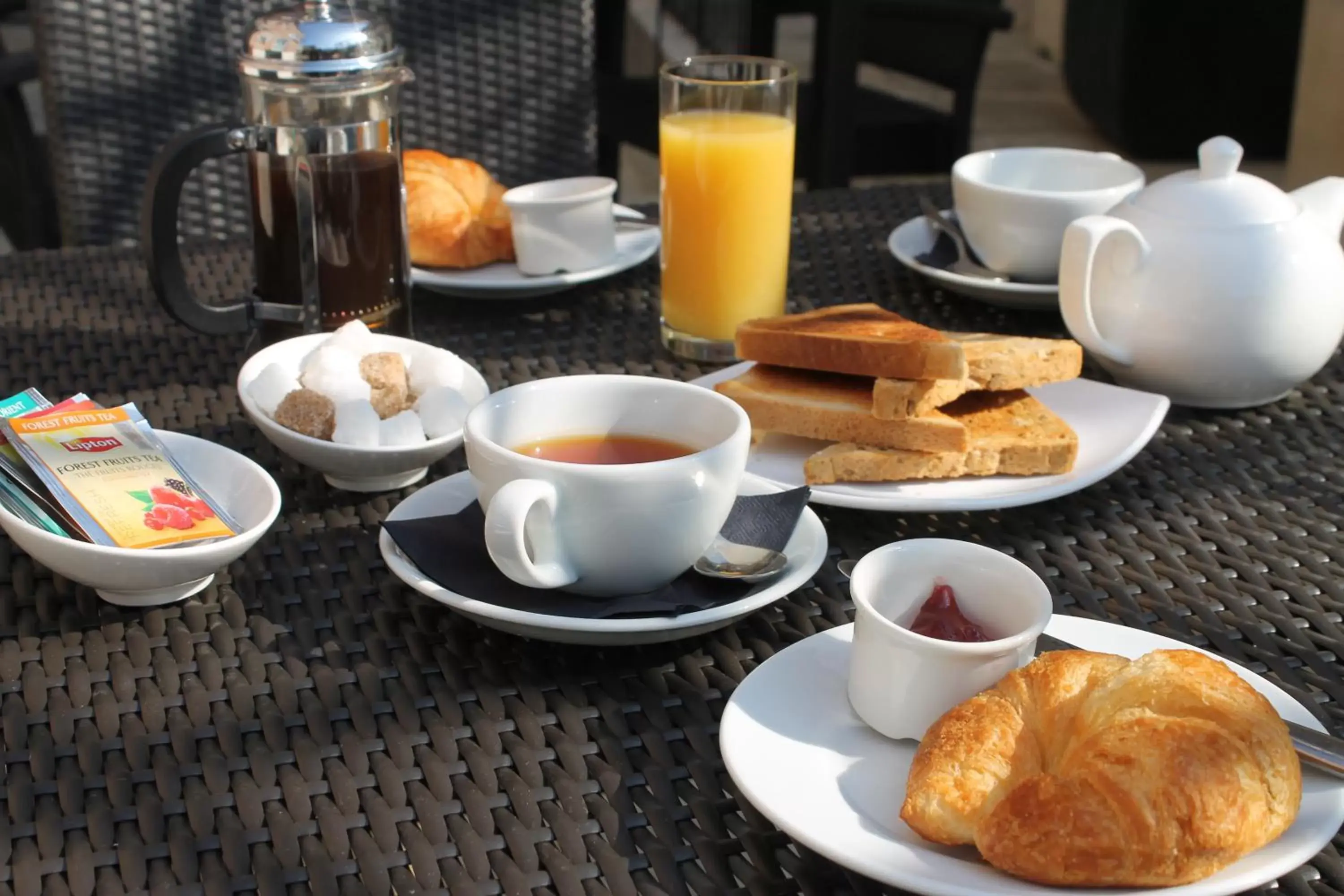 Patio, Breakfast in Andover House Hotel & Restaurant - Adults only
