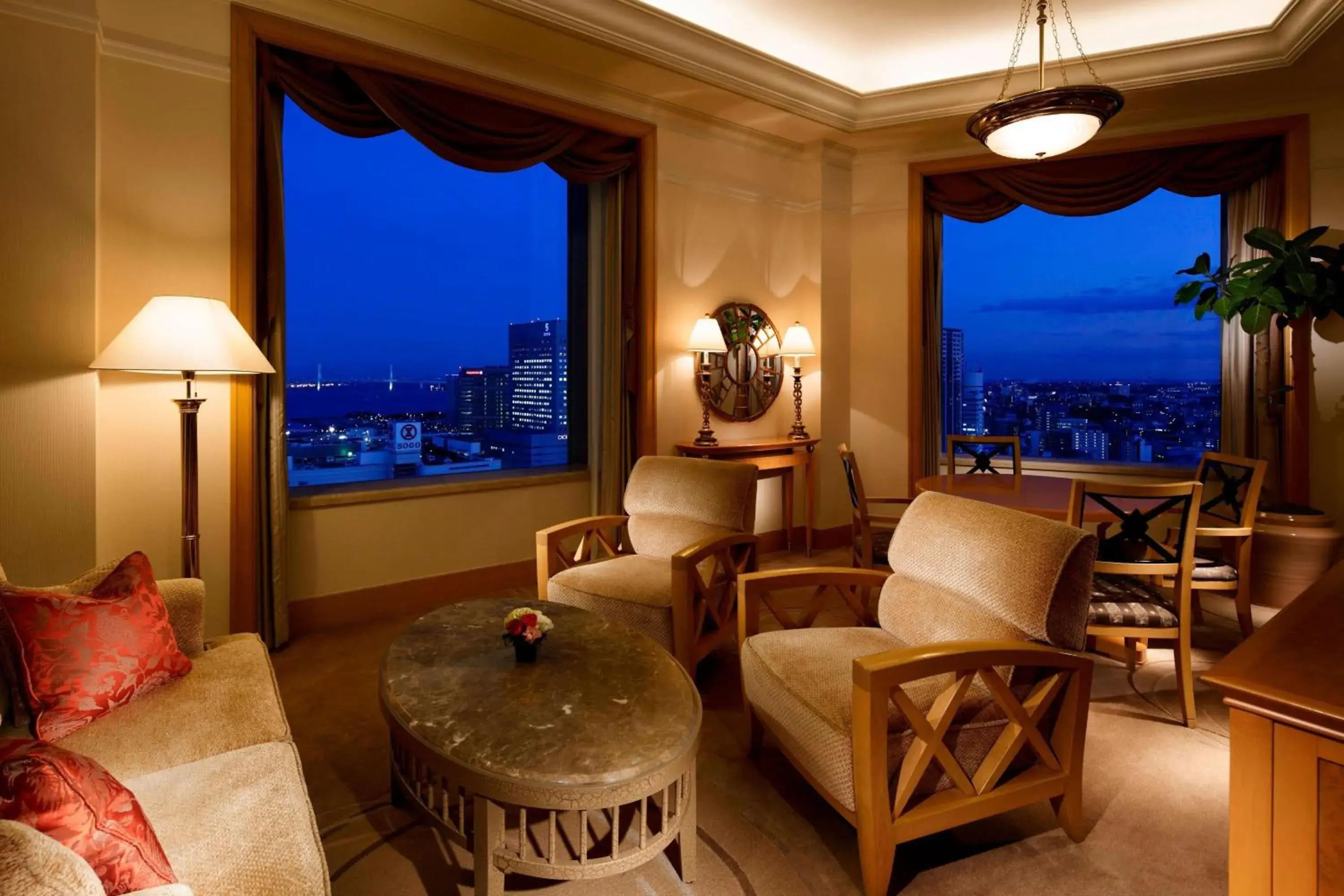 Photo of the whole room in Yokohama Bay Sheraton Hotel and Towers