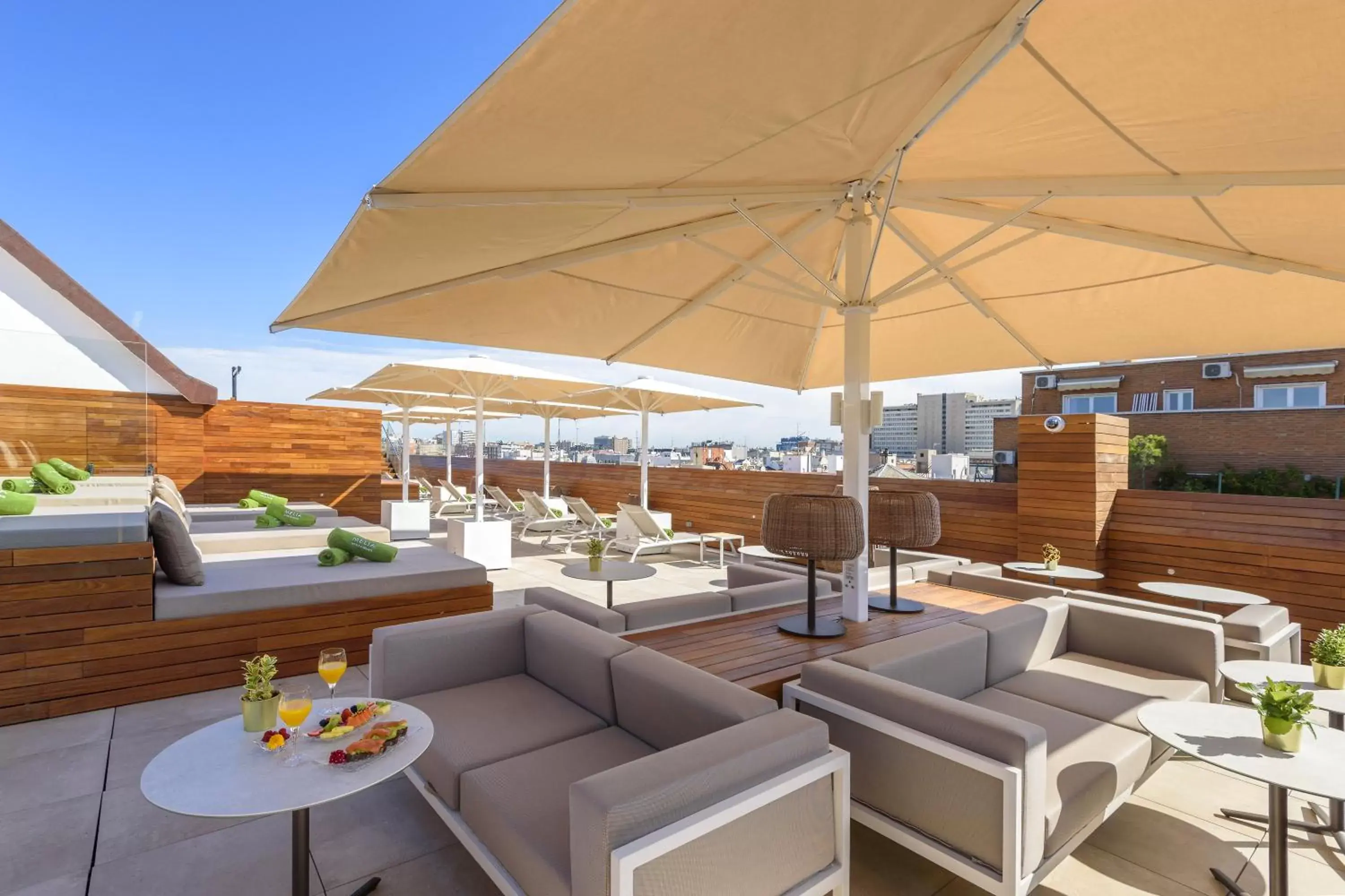 Balcony/Terrace, Restaurant/Places to Eat in Melia Madrid Serrano