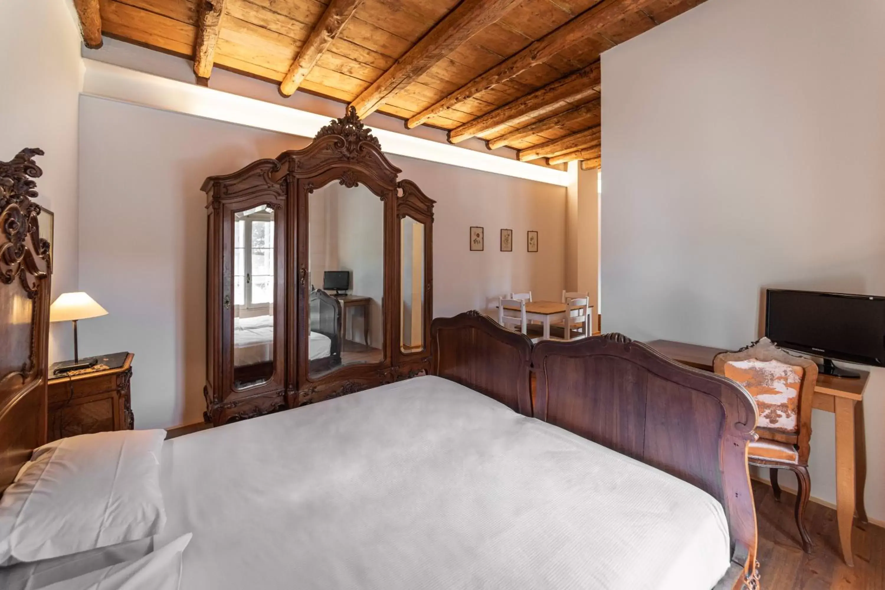 Bed in Villa Clementina - Prosecco Country Hotel