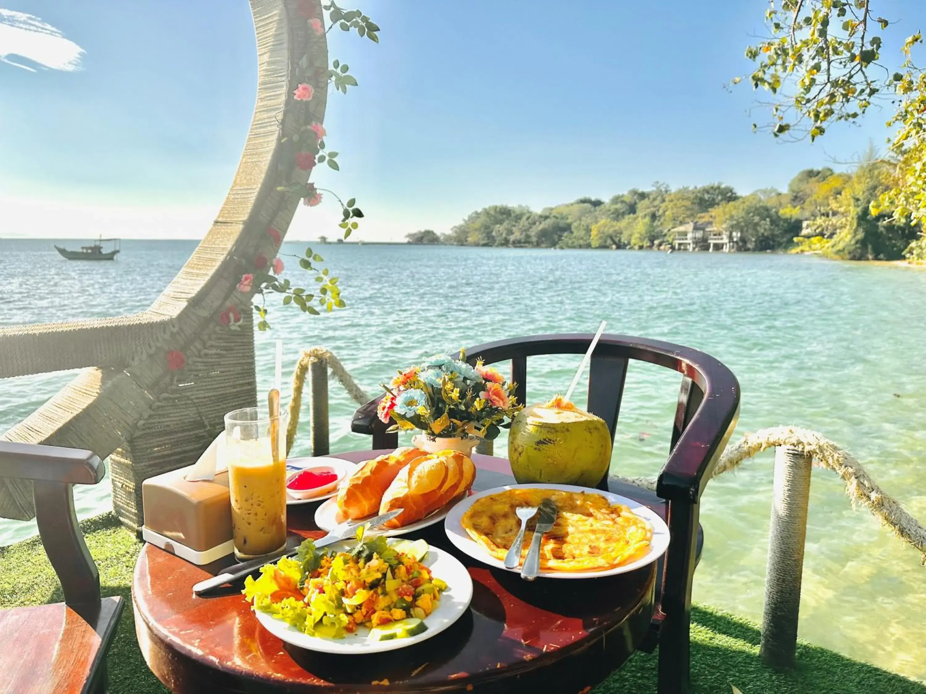 Breakfast in Mai Phuong Resort Phu Quoc