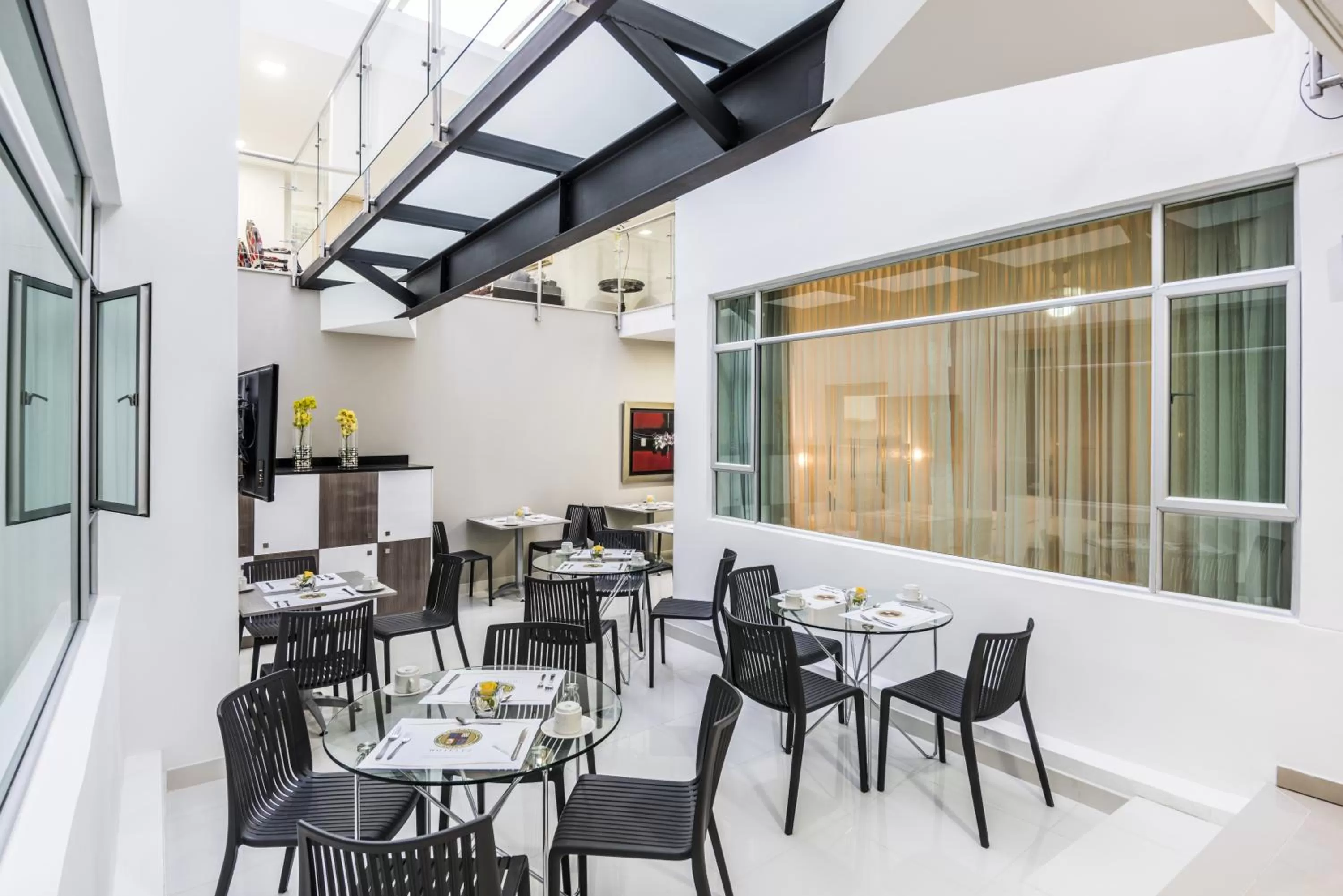 Restaurant/places to eat in Hotel Asturias Medellin