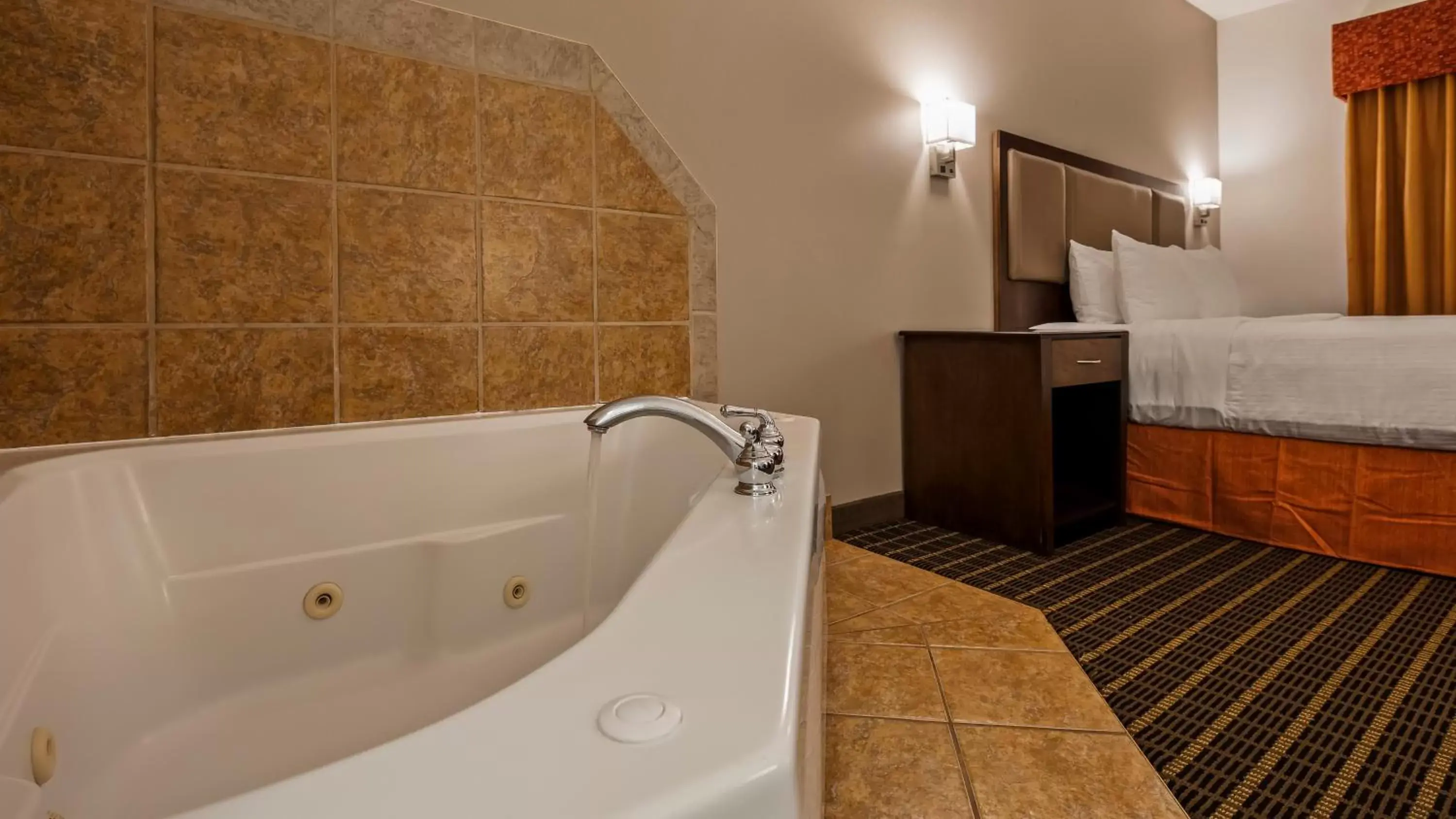 Bathroom in Best Western Plus Eagleridge Inn & Suites