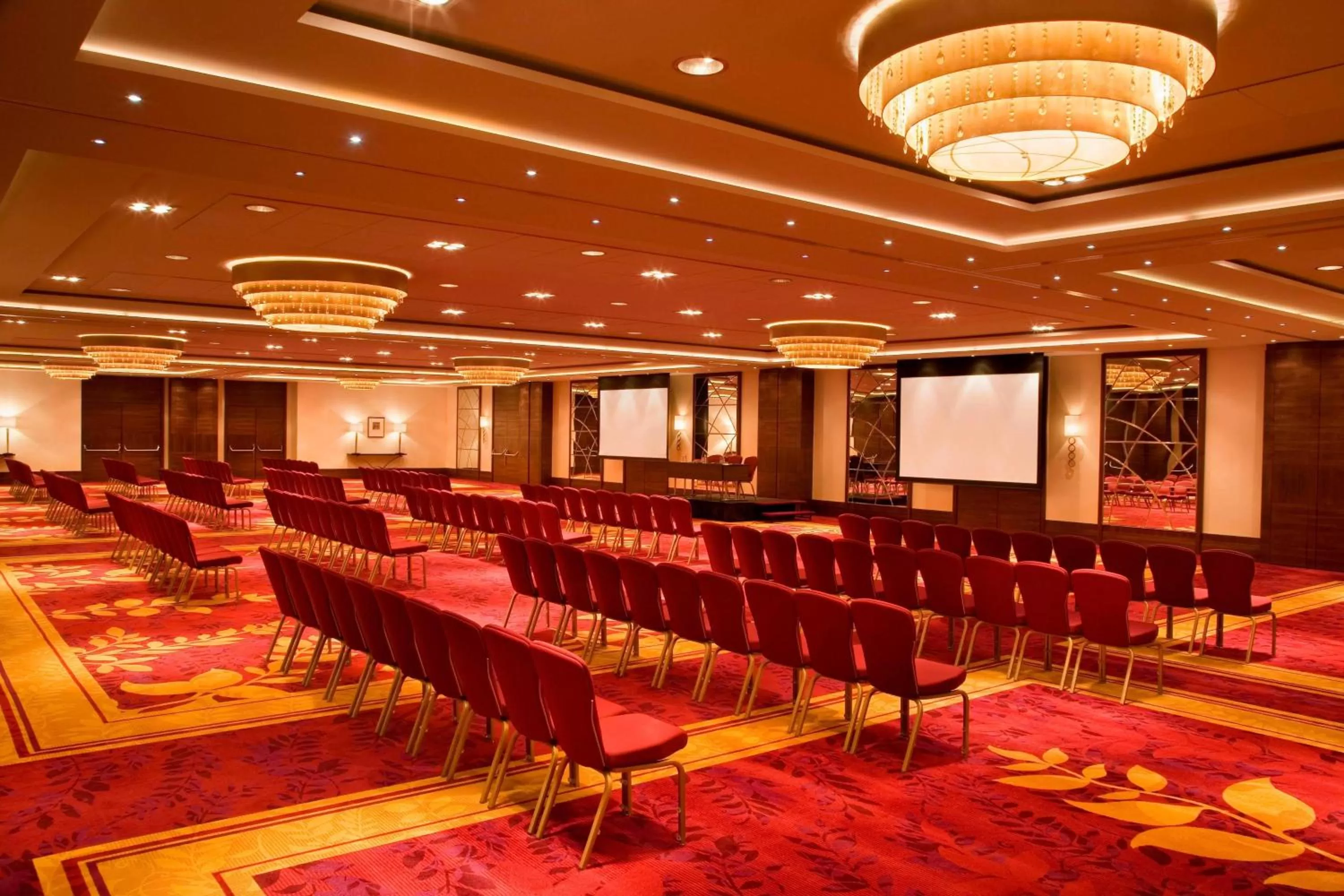 Meeting/conference room in Warsaw Marriott Hotel