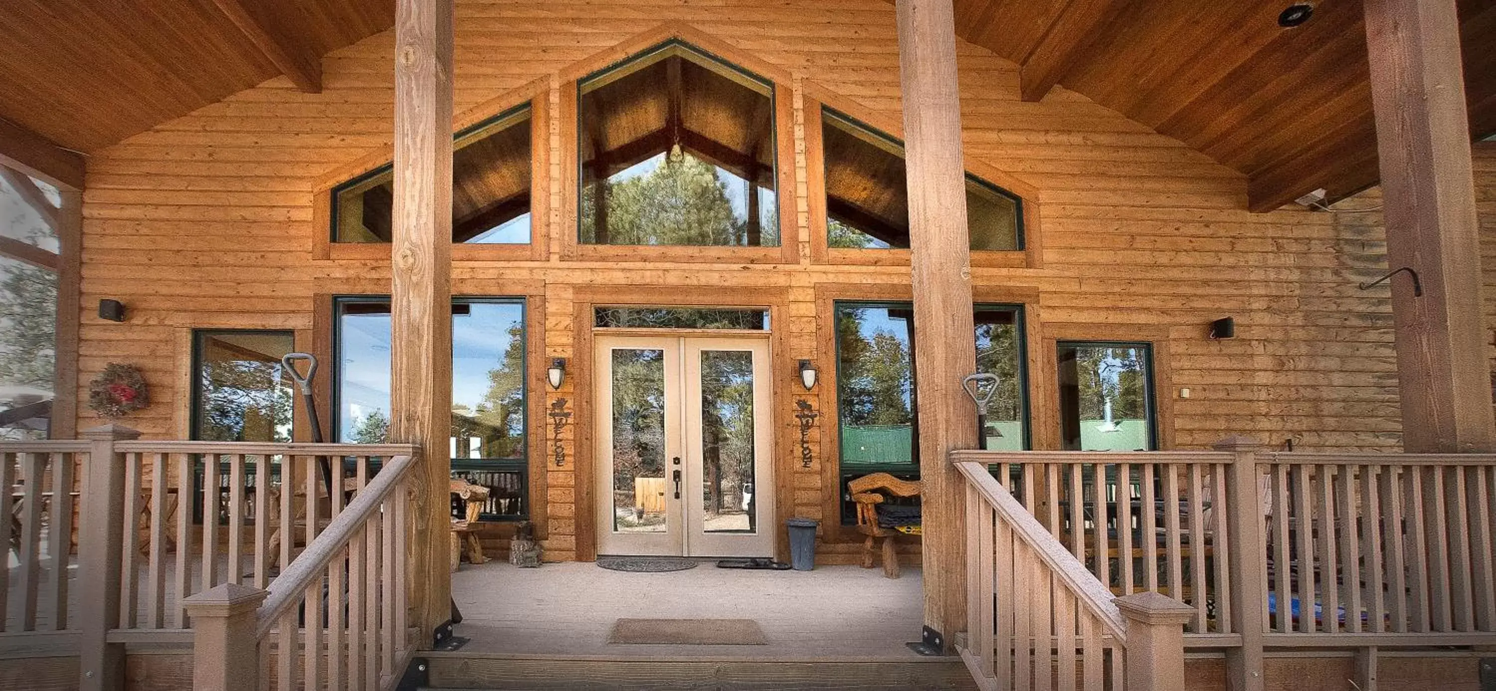 Facade/entrance in Elktrace Bed and Breakfast