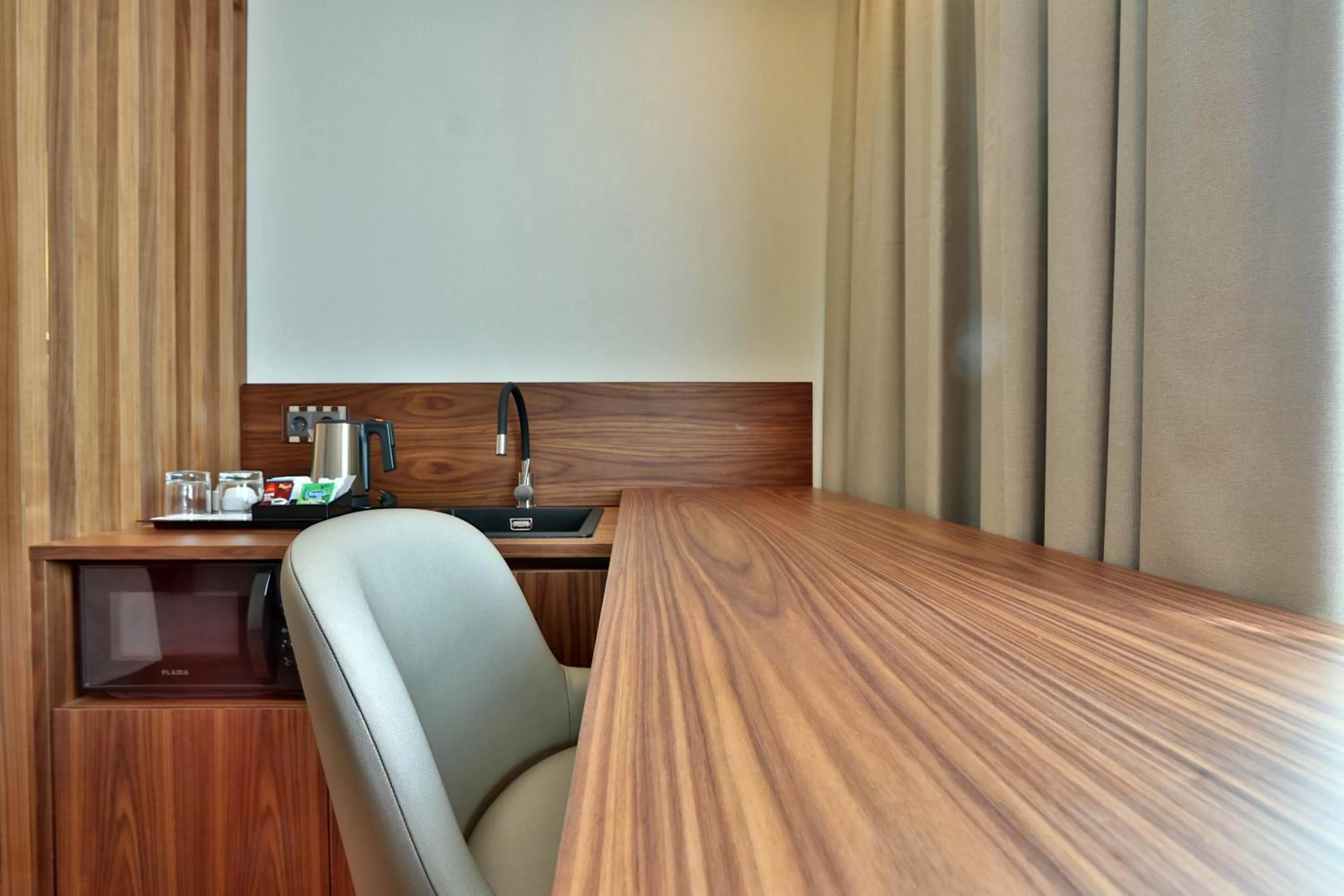 hair dresser in TURIM Ibéria Hotel