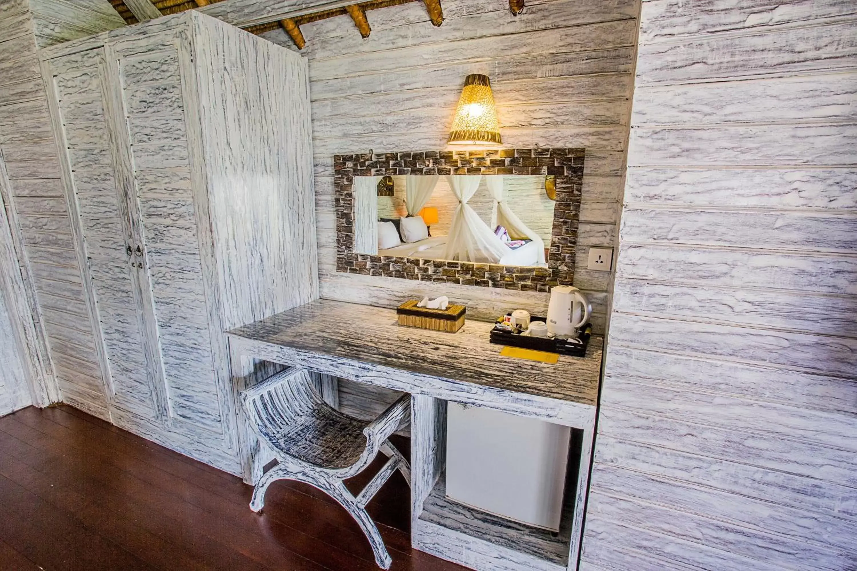 Kitchen/Kitchenette in Bay Shore Huts