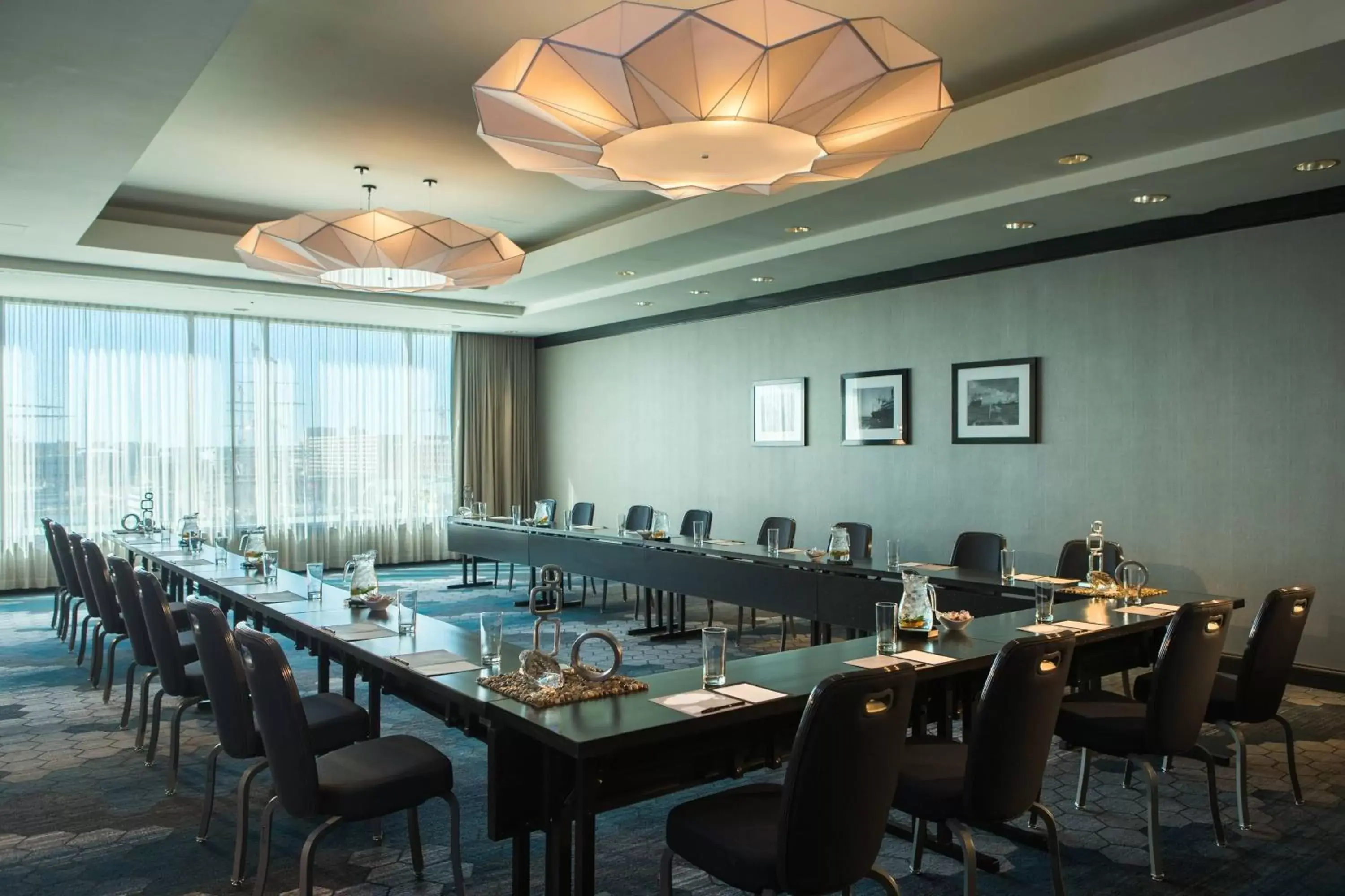 Meeting/conference room in Renaissance Baltimore Harborplace Hotel