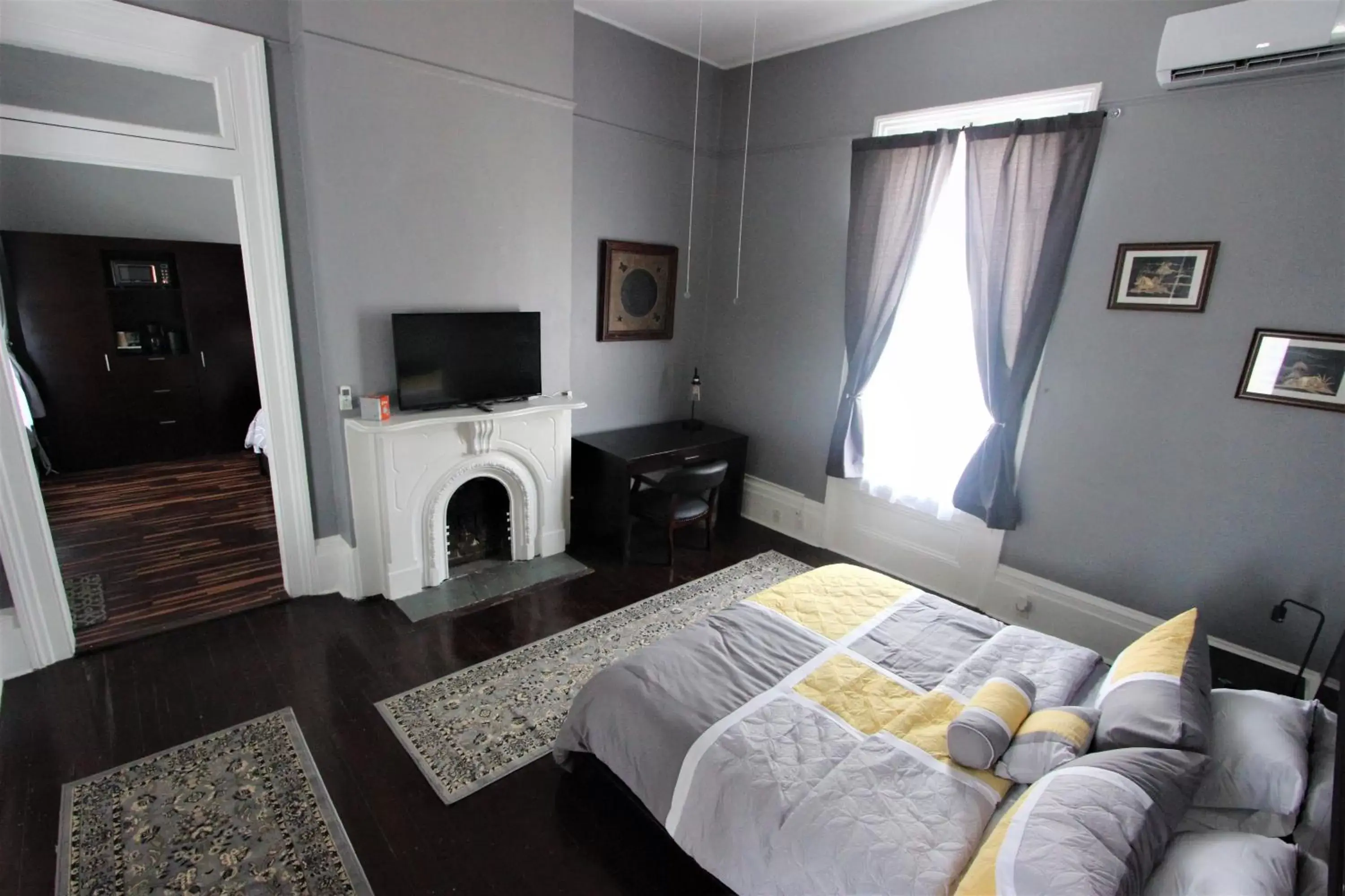 Bed in The George Manor Bed in The George Manor