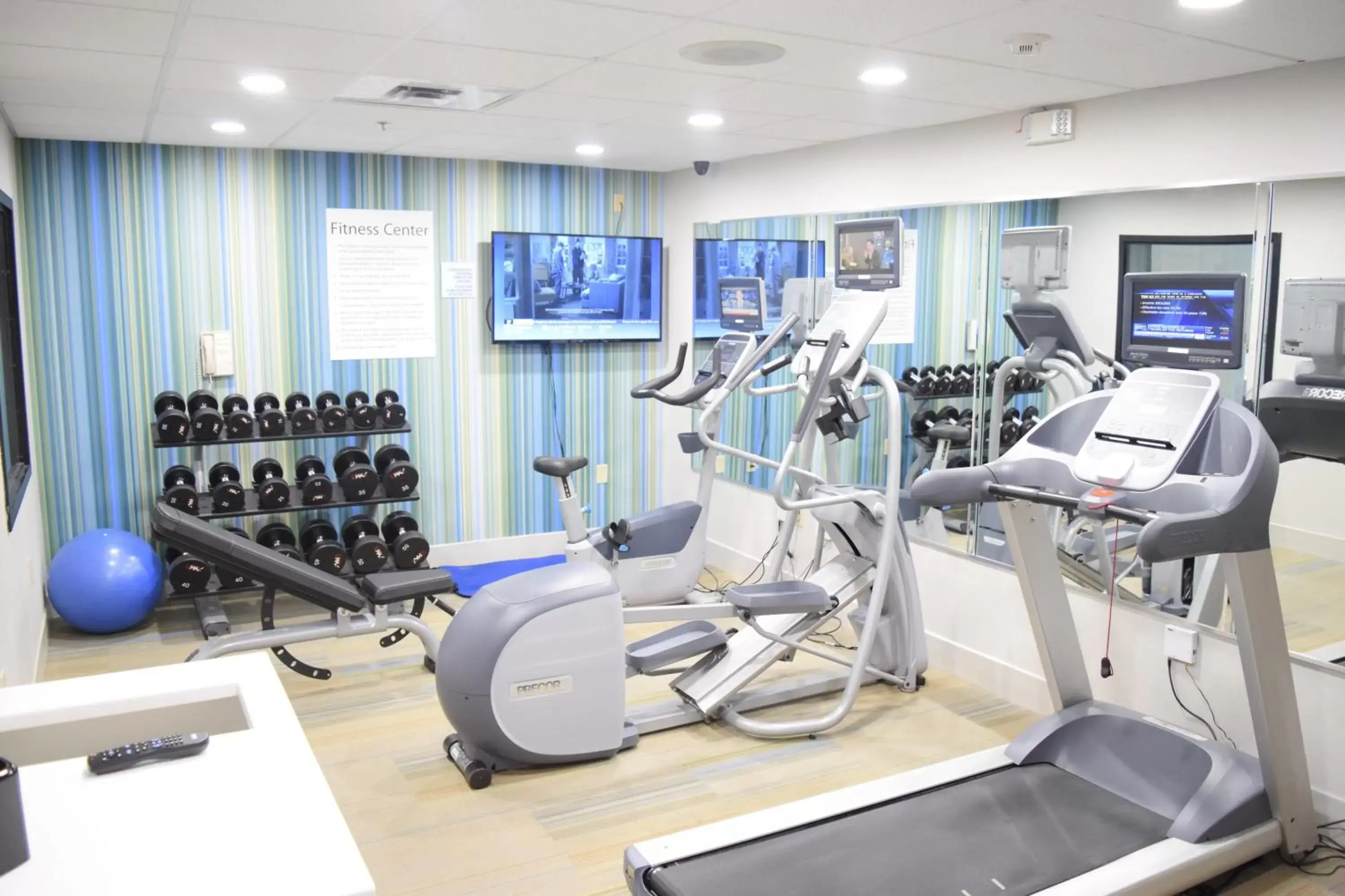 Fitness centre/facilities, Fitness Center/Facilities in Holiday Inn Express & Suites Pensacola West I-10, an IHG Hotel