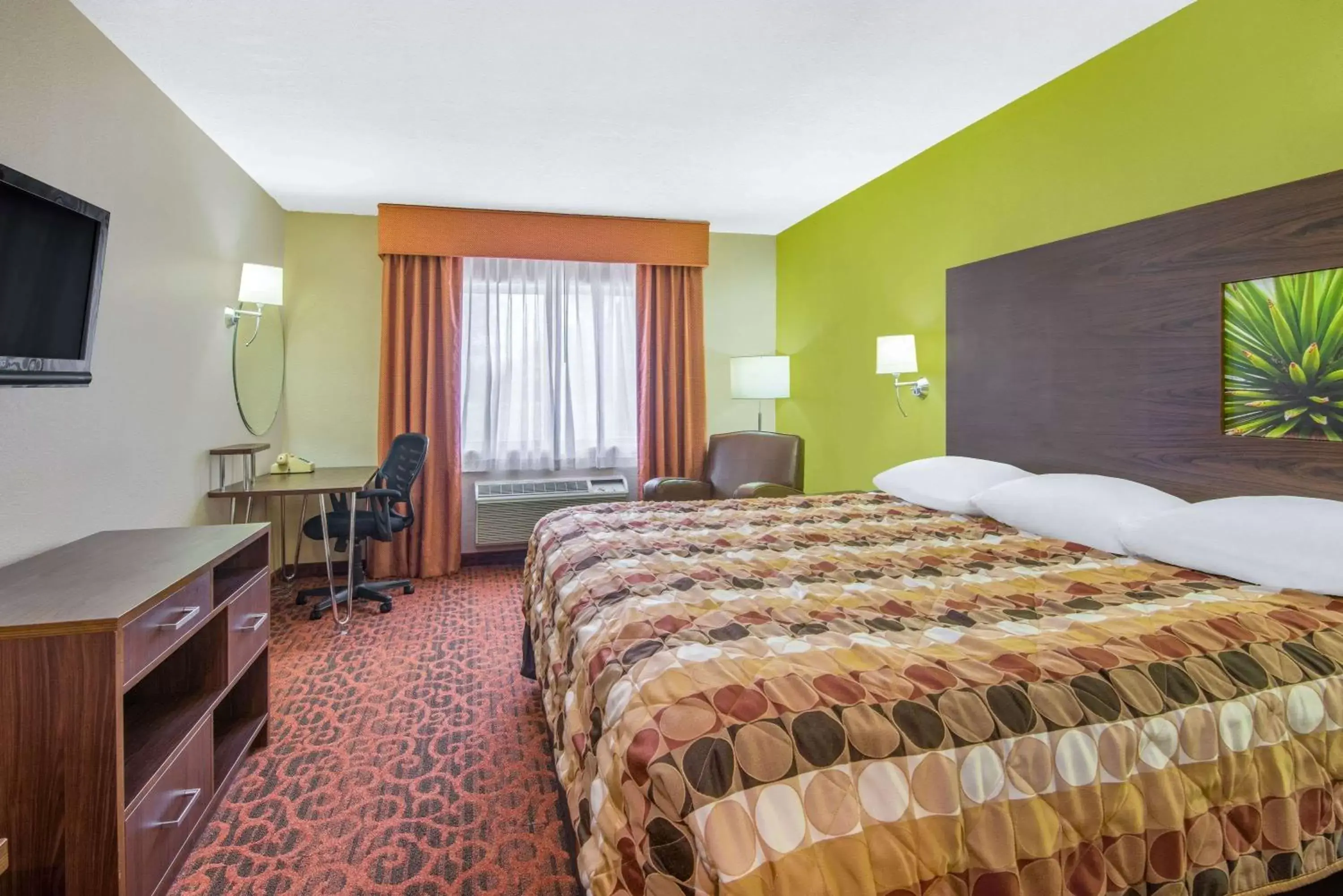 Photo of the whole room, Bed in Super 8 by Wyndham Portales