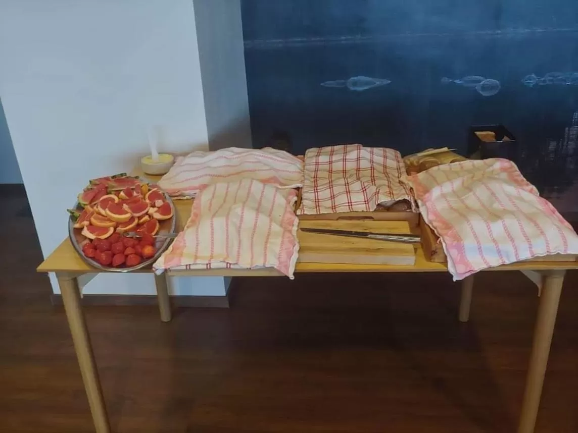 Breakfast, Bed in Hotell Wettern