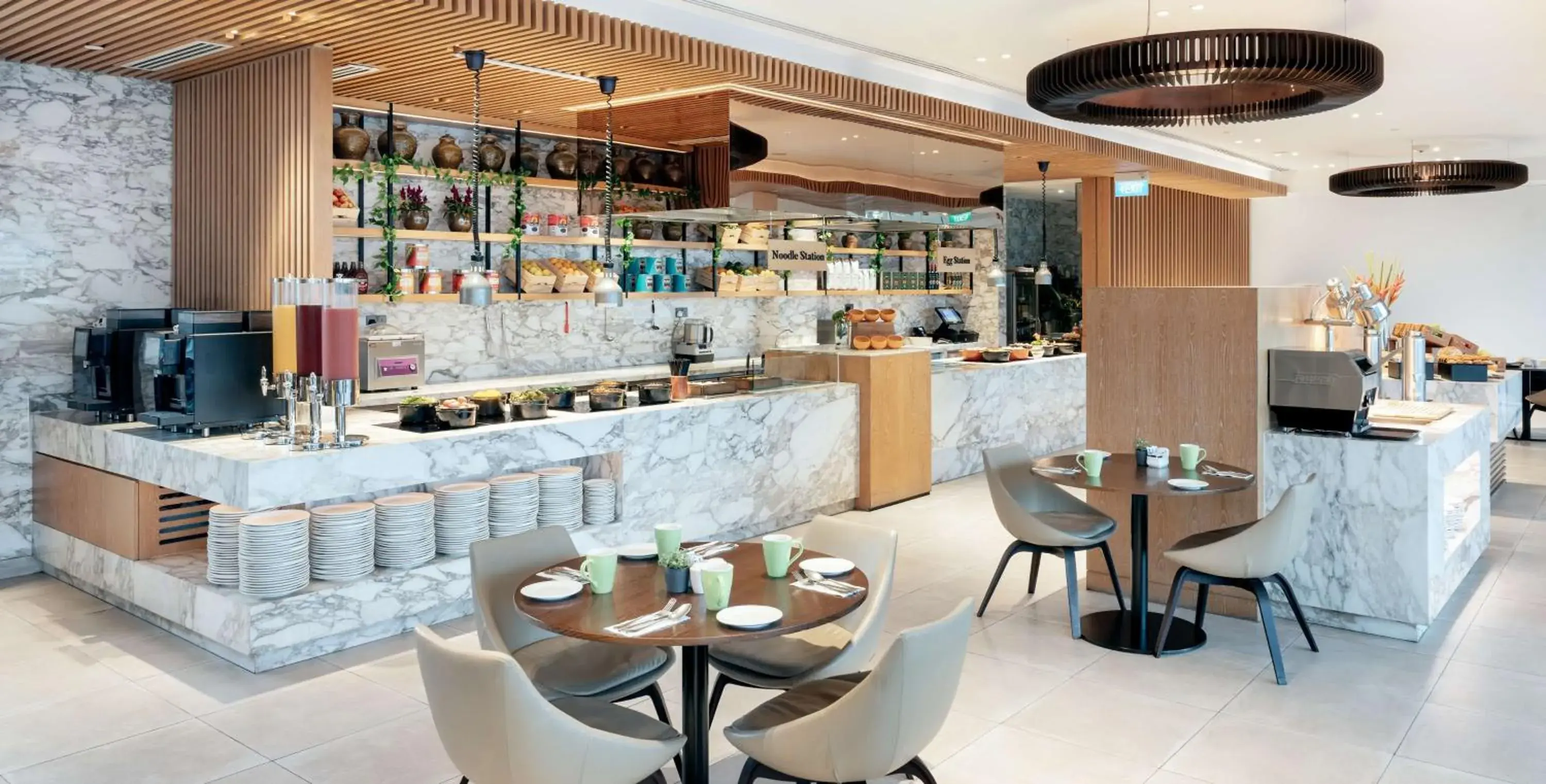 Breakfast, Restaurant/Places to Eat in Hilton Garden Inn Singapore Serangoon