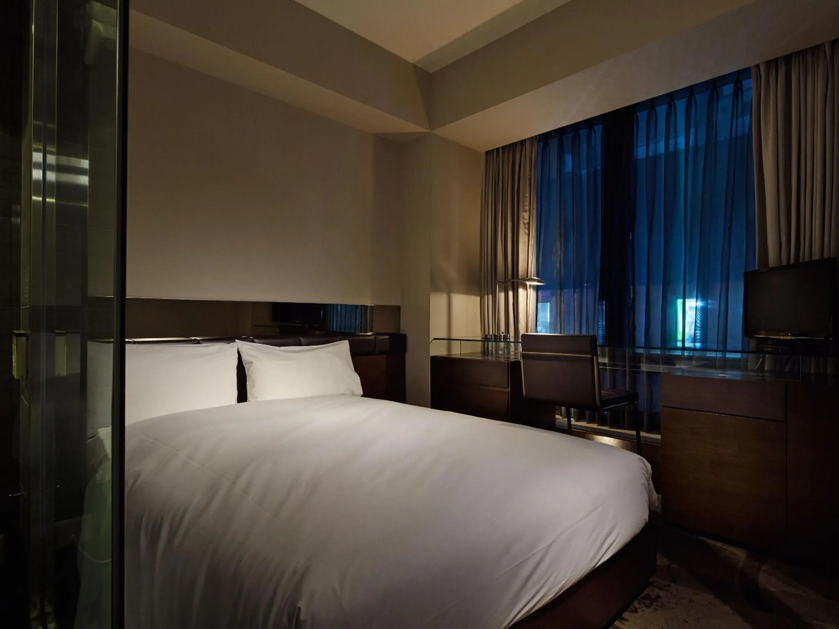 Photo of the whole room, Bed in Akasaka Granbell Hotel