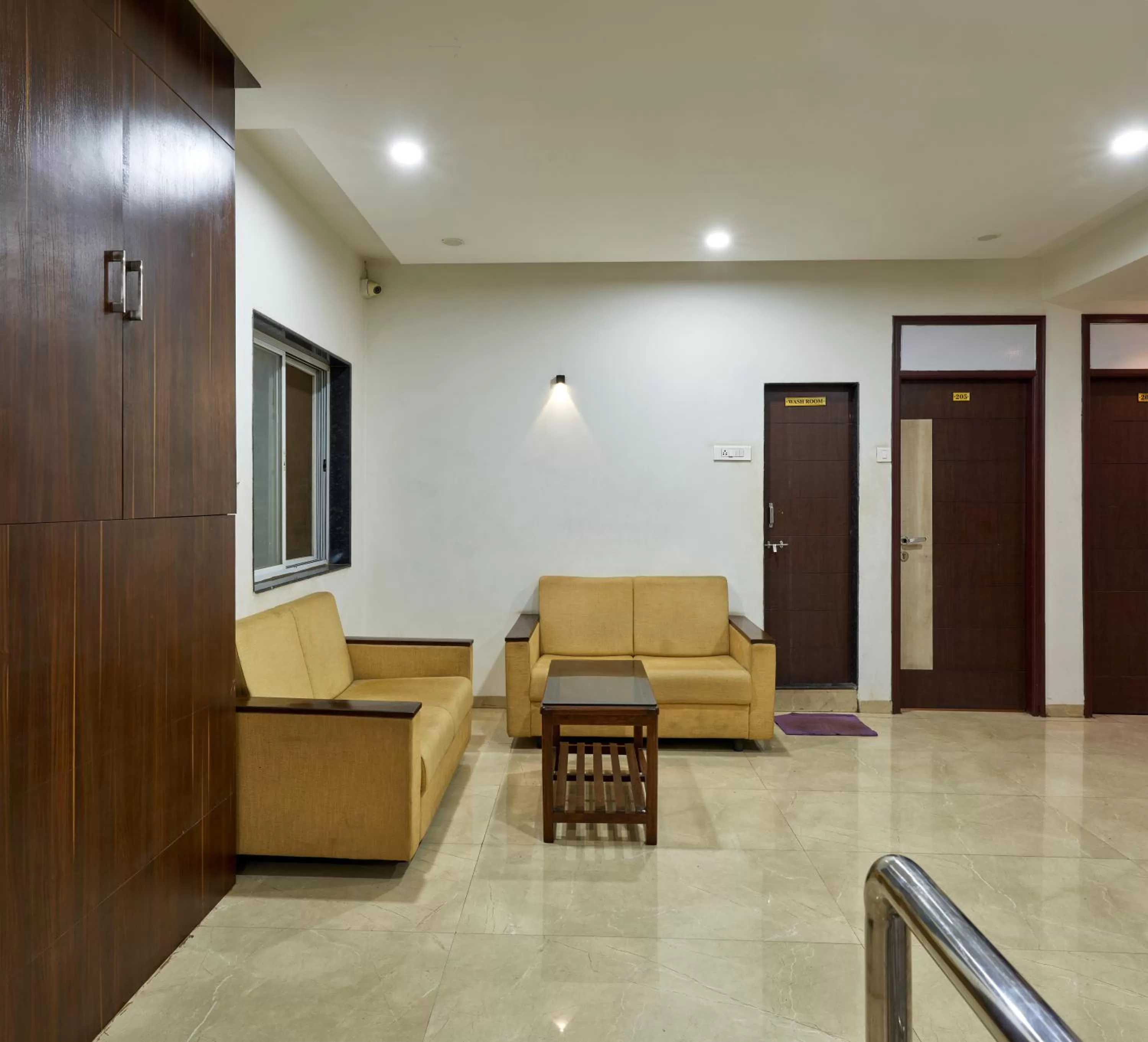 Lobby or reception, Seating Area in Hotel Fortune Inn