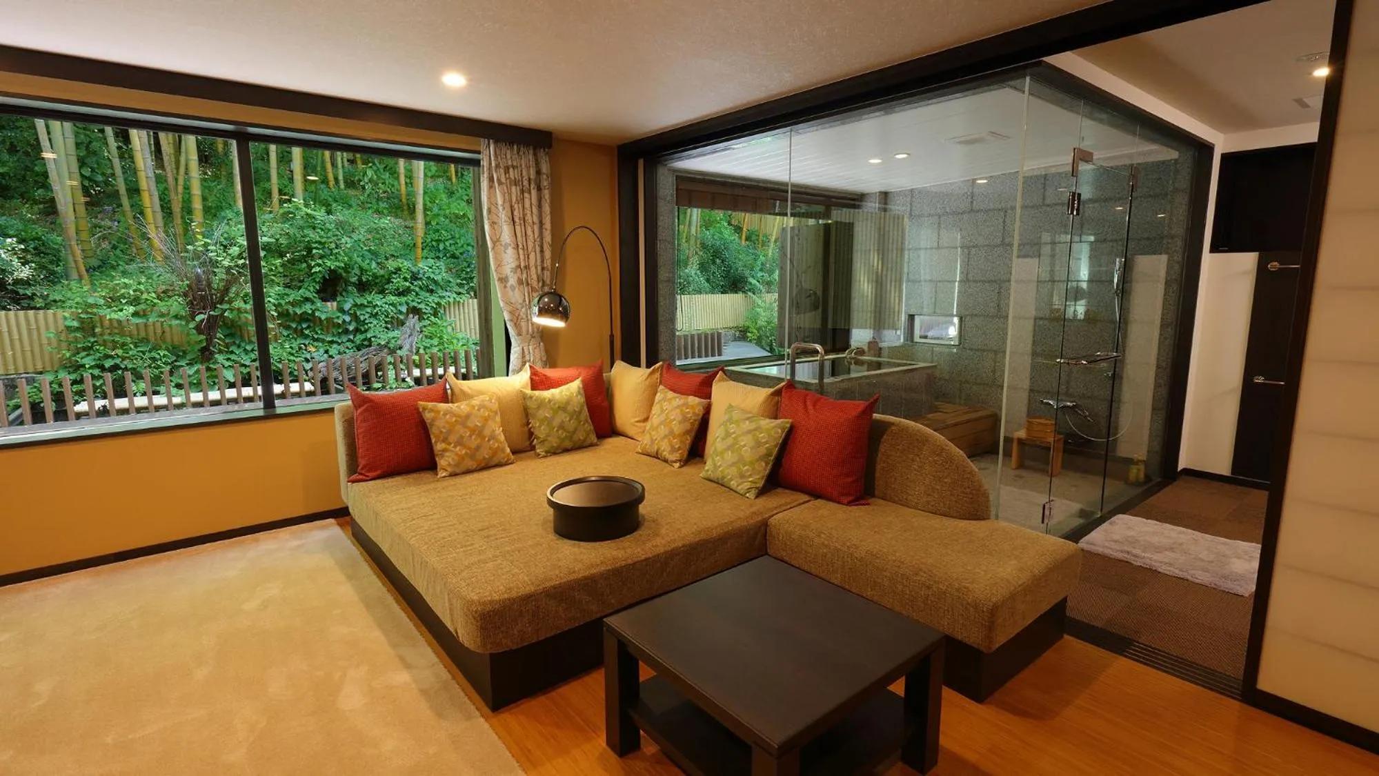 Seating area in Arima Onsen Taketoritei Maruyama